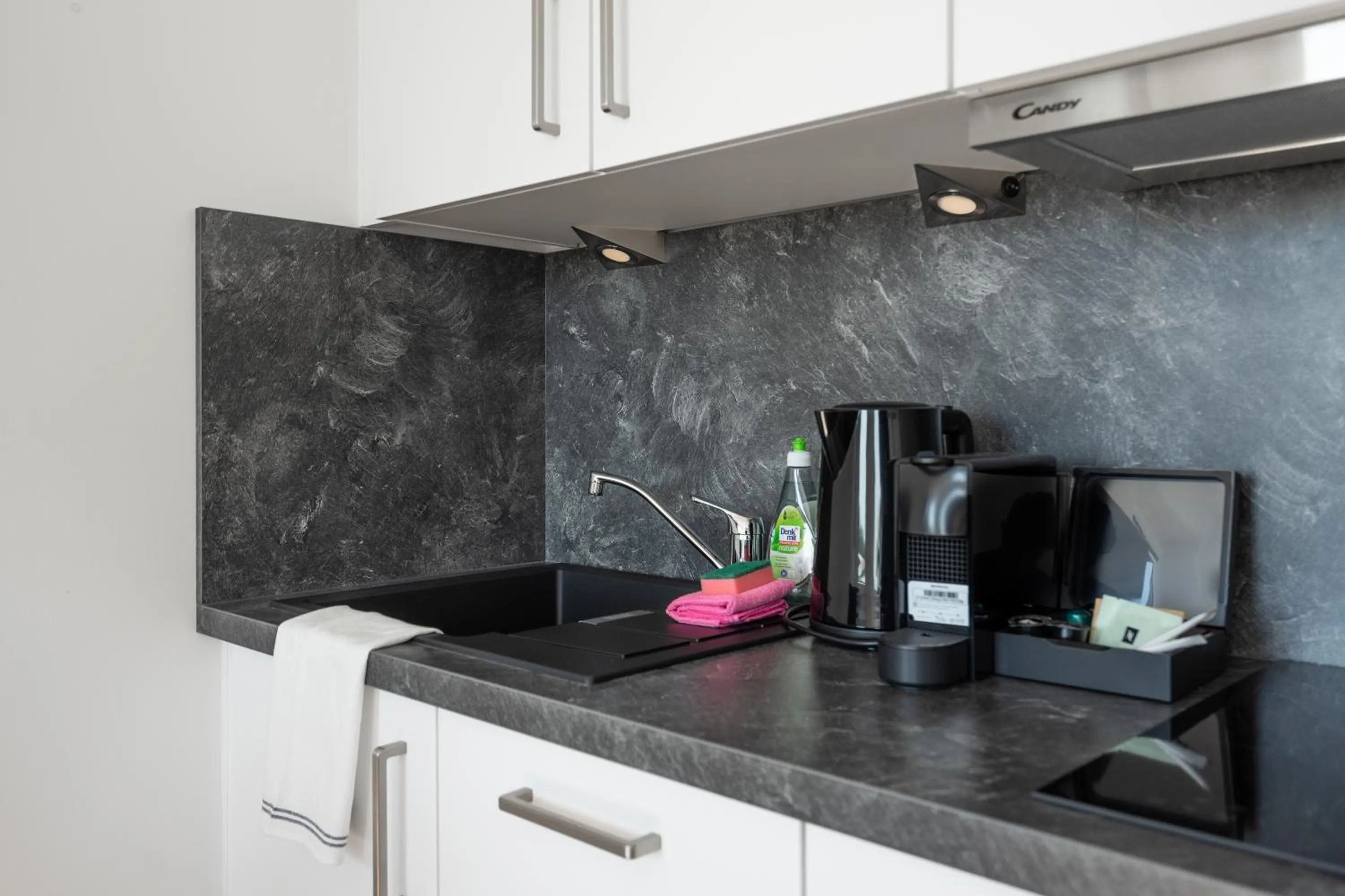 Coffee/tea facilities in FeelGood Apartments LakeLiving inklusive Garagenplatz