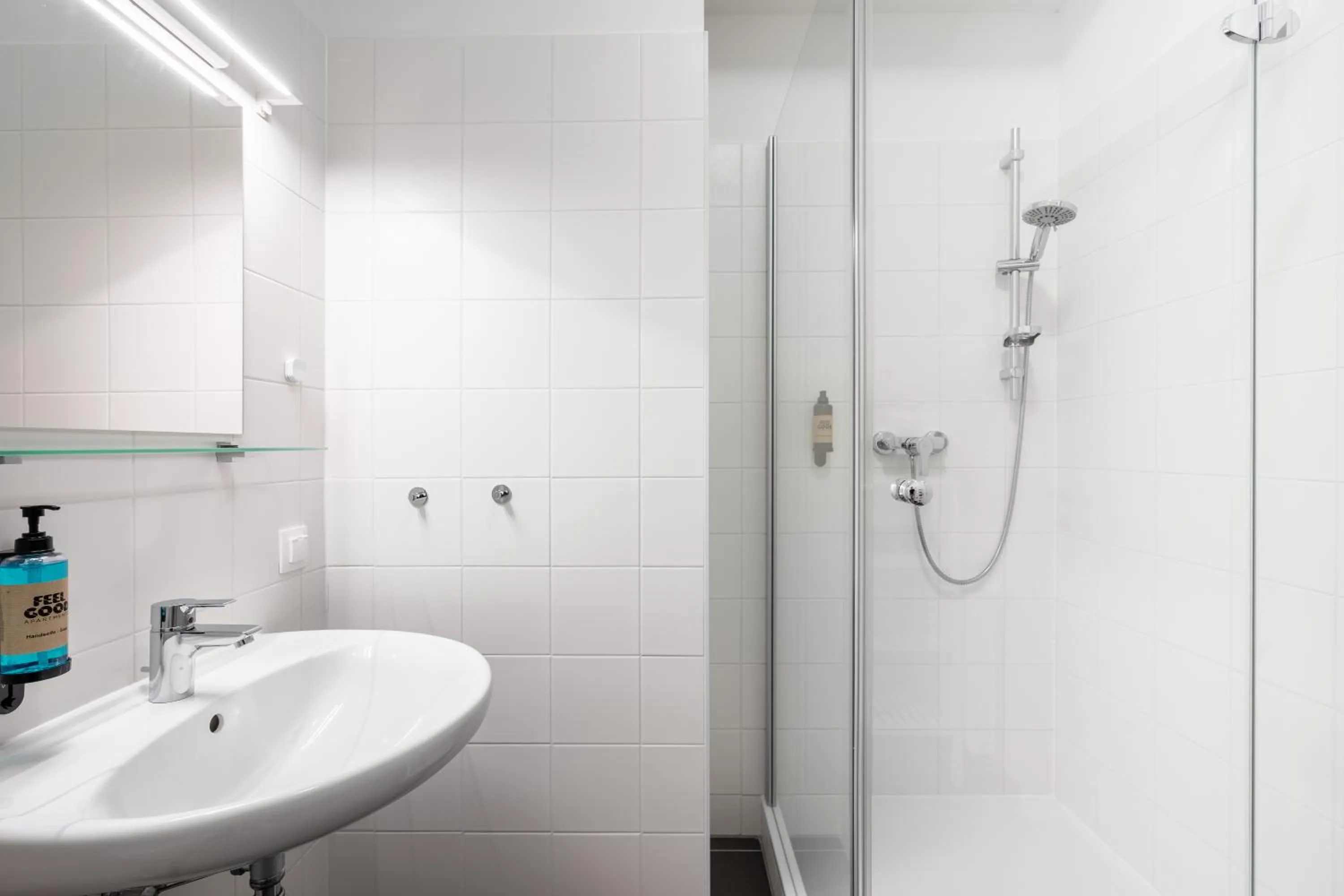 Shower in FeelGood Apartments LakeLiving inklusive Garagenplatz