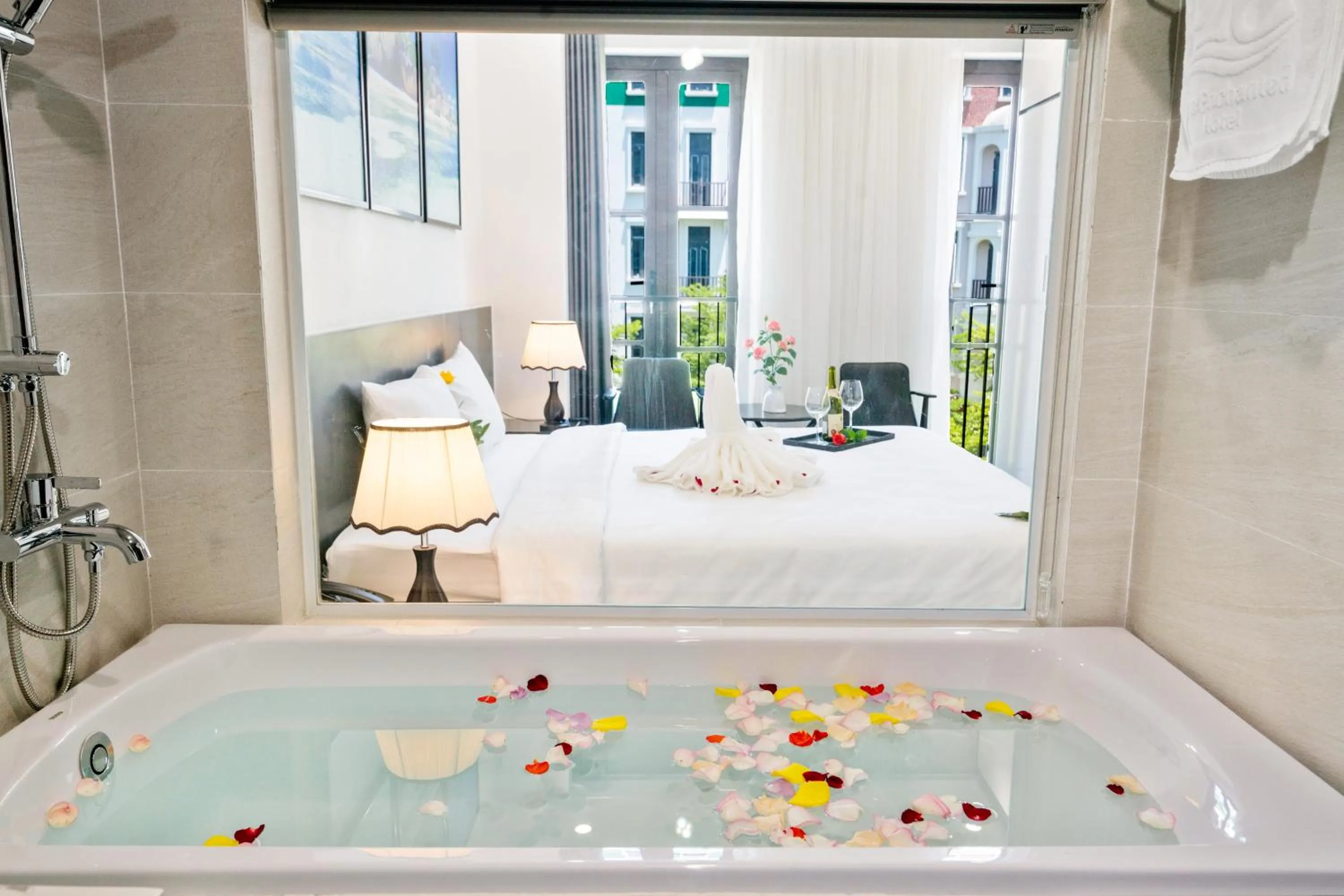 Bathroom, Bed in The Enchanted Ha Long Hotel