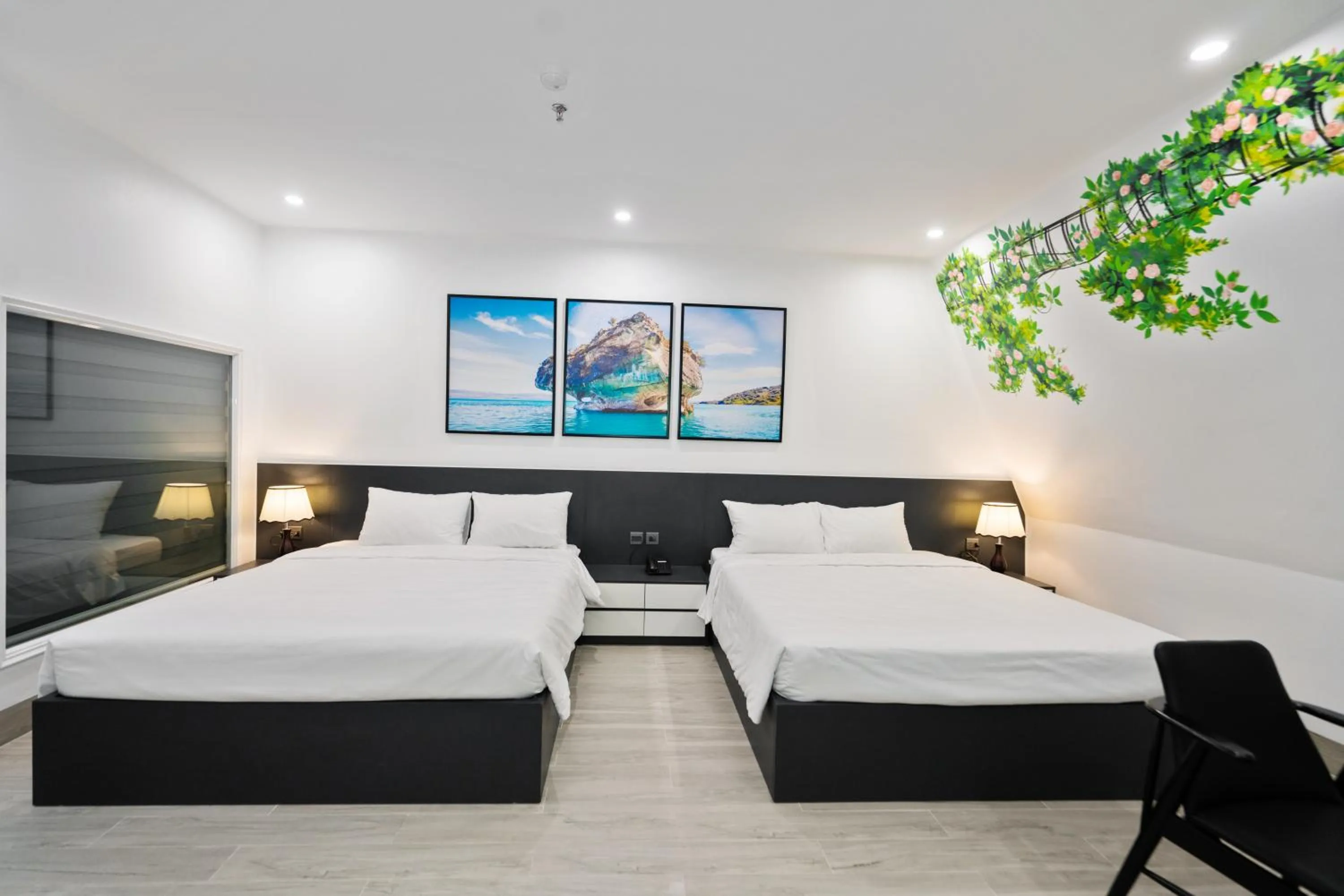 Photo of the whole room, Bed in The Enchanted Ha Long Hotel