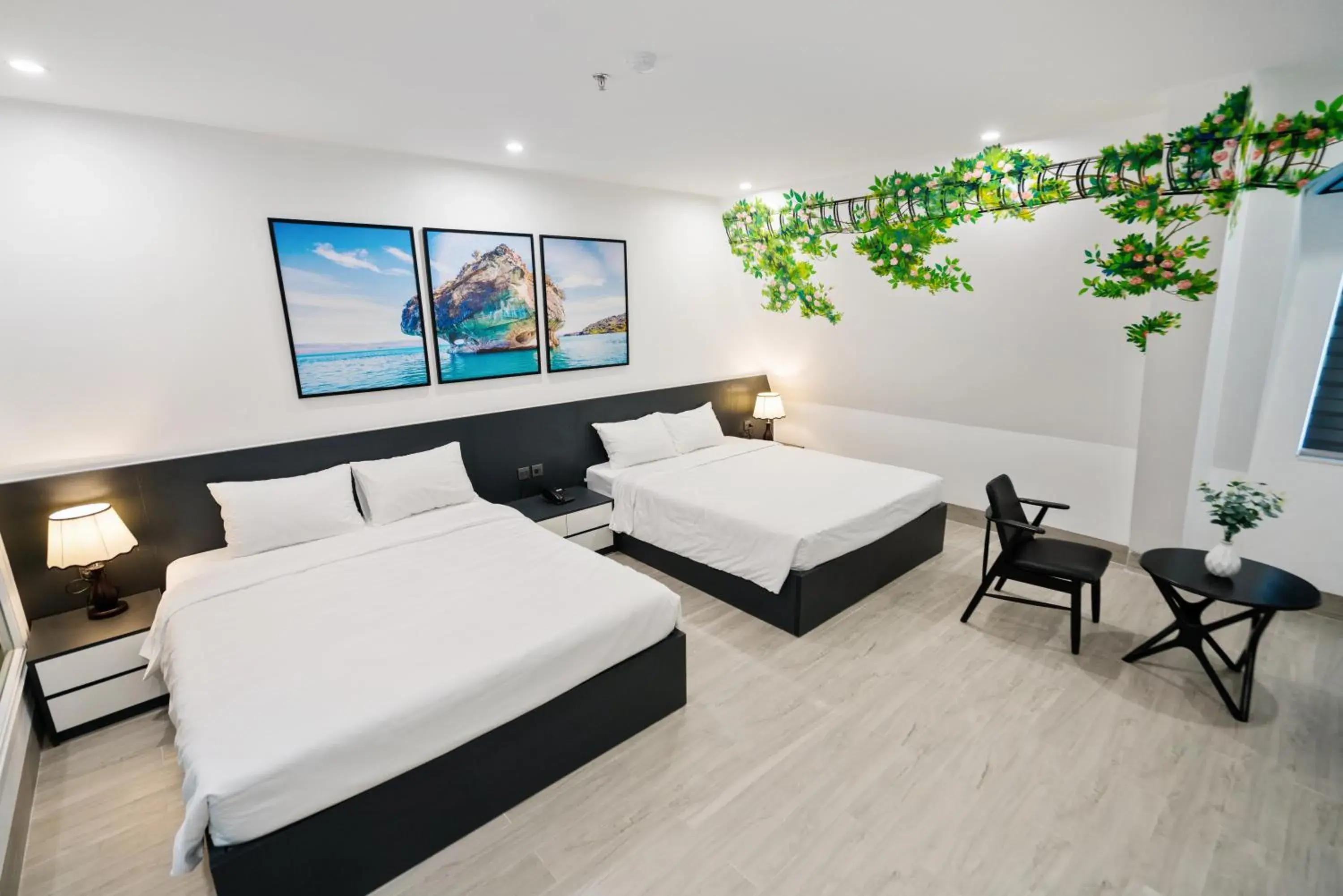 Photo of the whole room, Bed in The Enchanted Ha Long Hotel Photo of the whole room, Bed in The Enchanted Ha Long Hotel