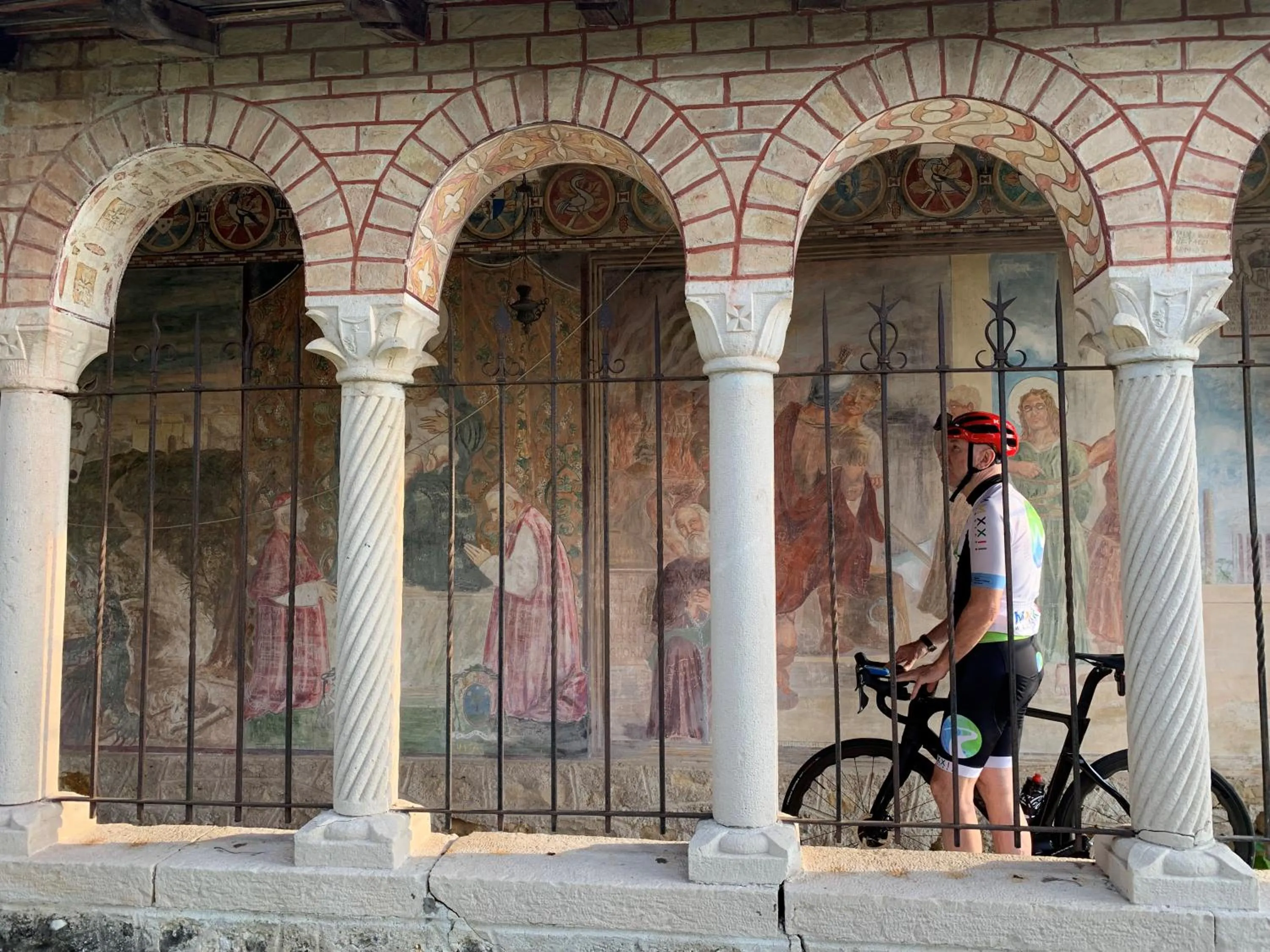Cycling in Charming Hotel dei Chiostri