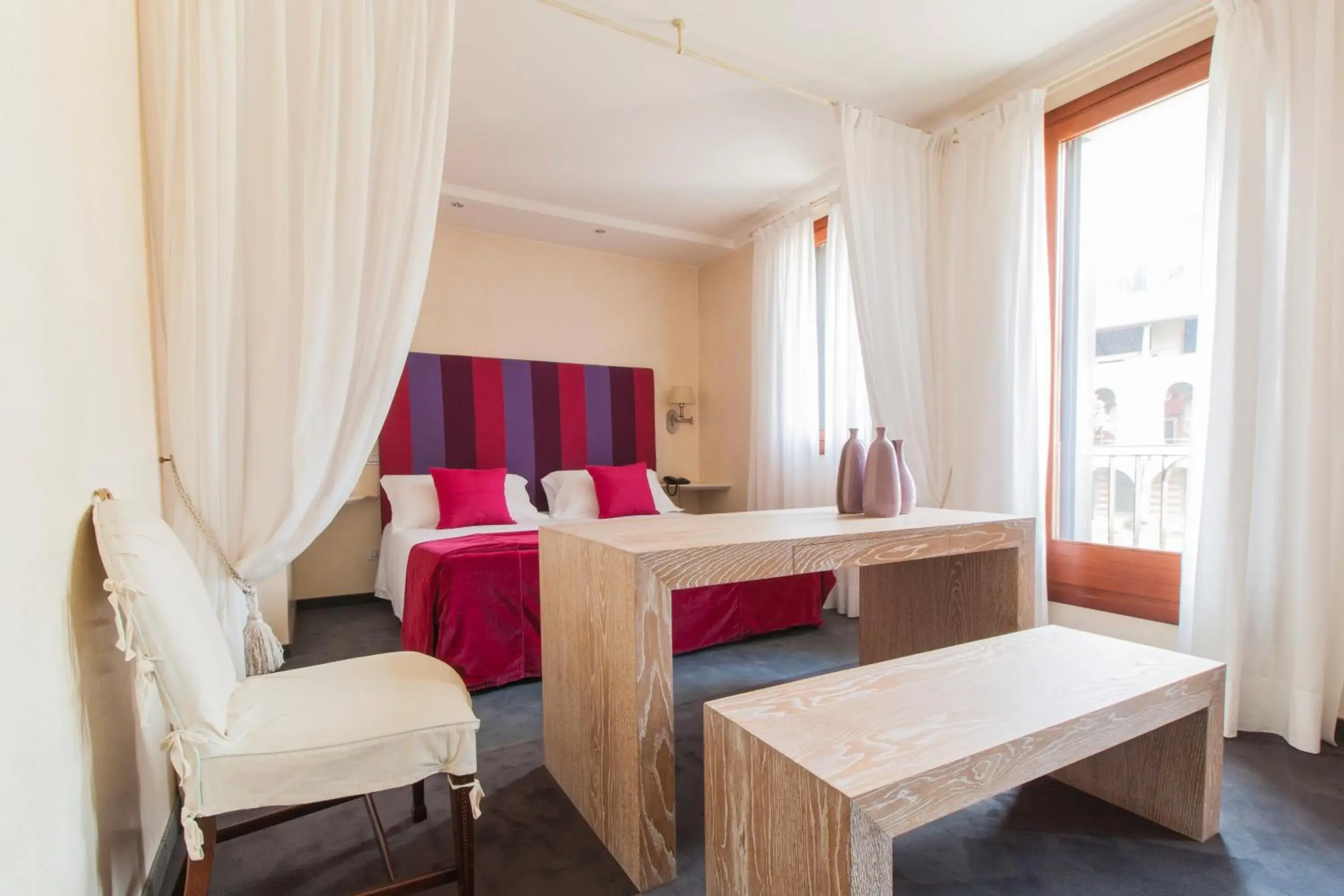 Junior Suite in Charming Hotel dei Chiostri Junior Suite in Charming Hotel dei Chiostri