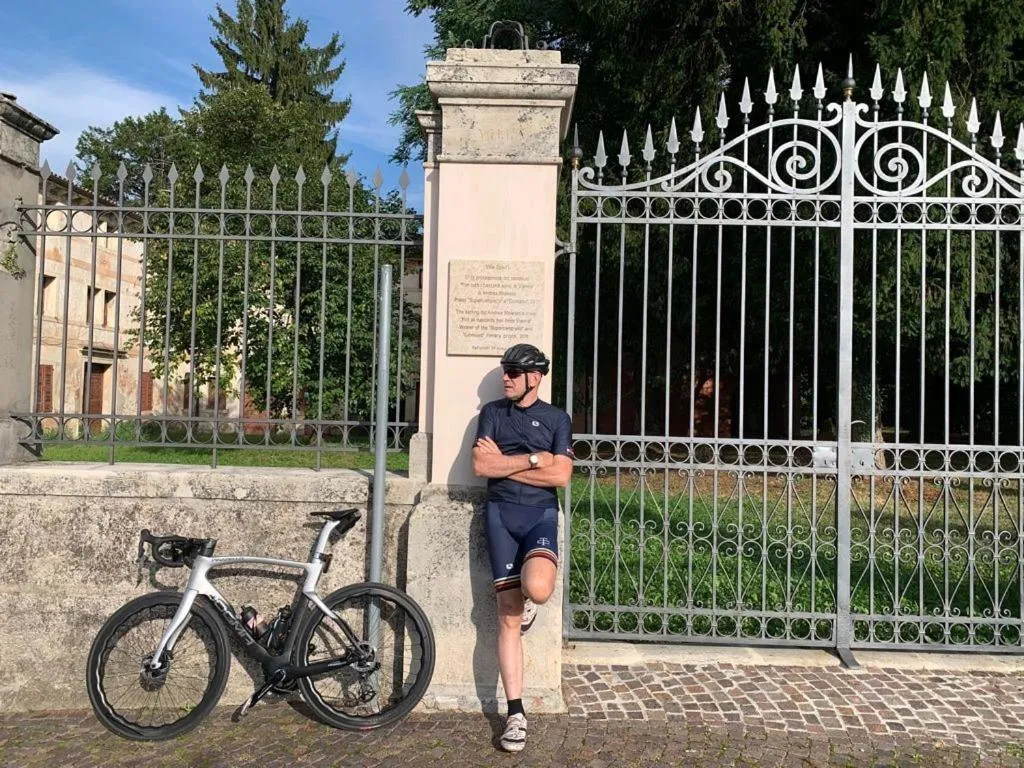 Cycling in Charming Hotel dei Chiostri