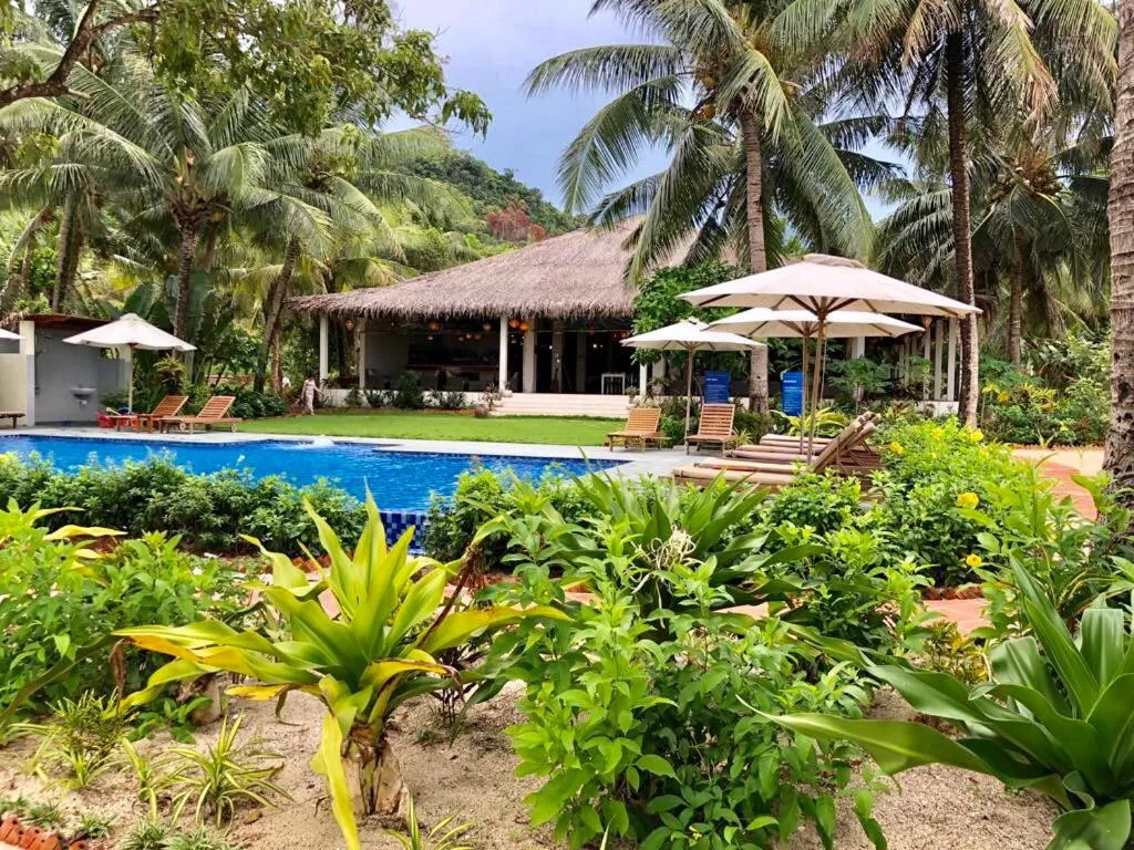 Peppercorn Beach Resort