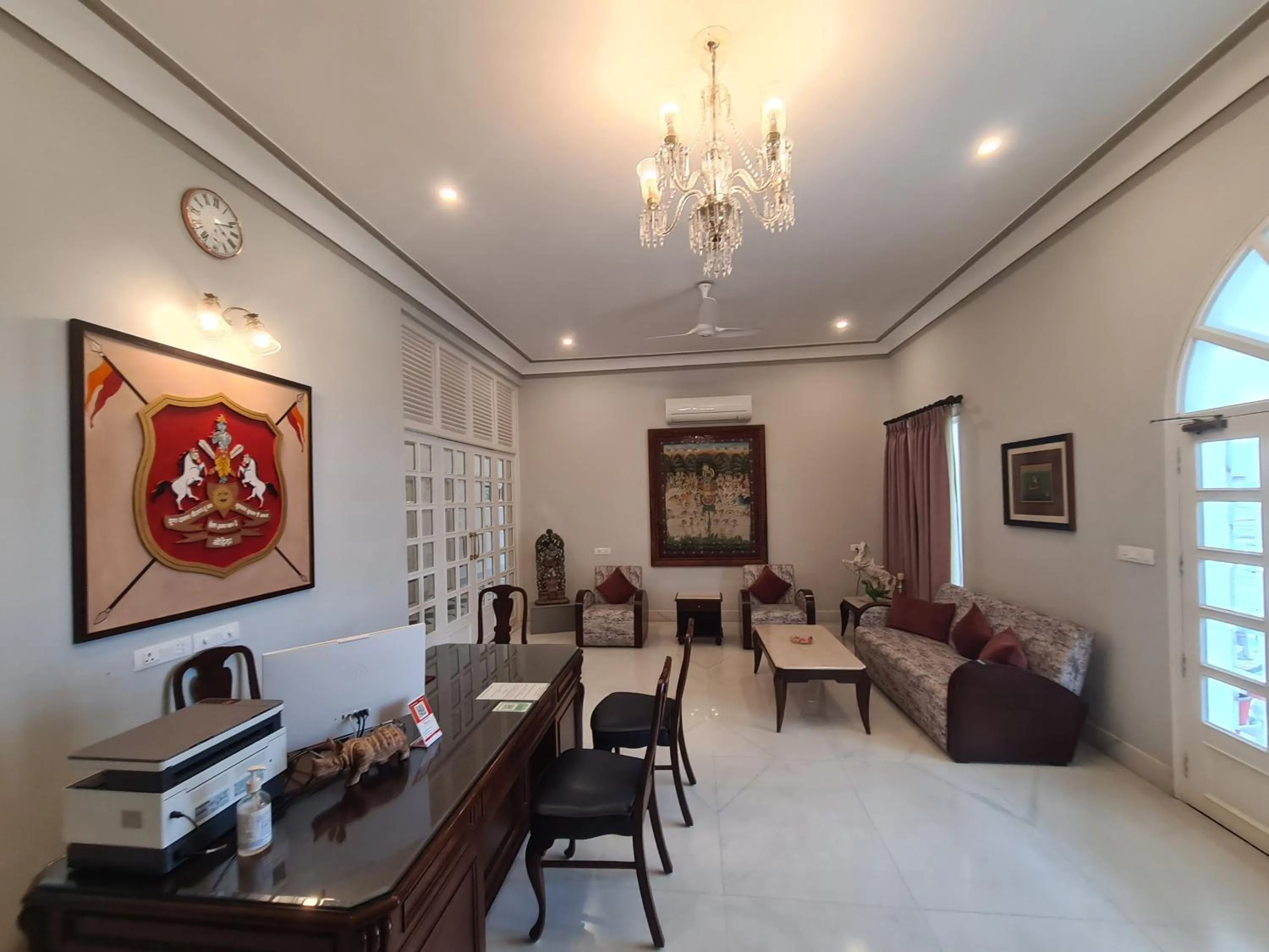 Lobby or reception in Boheda Manor - Luxury Retreat