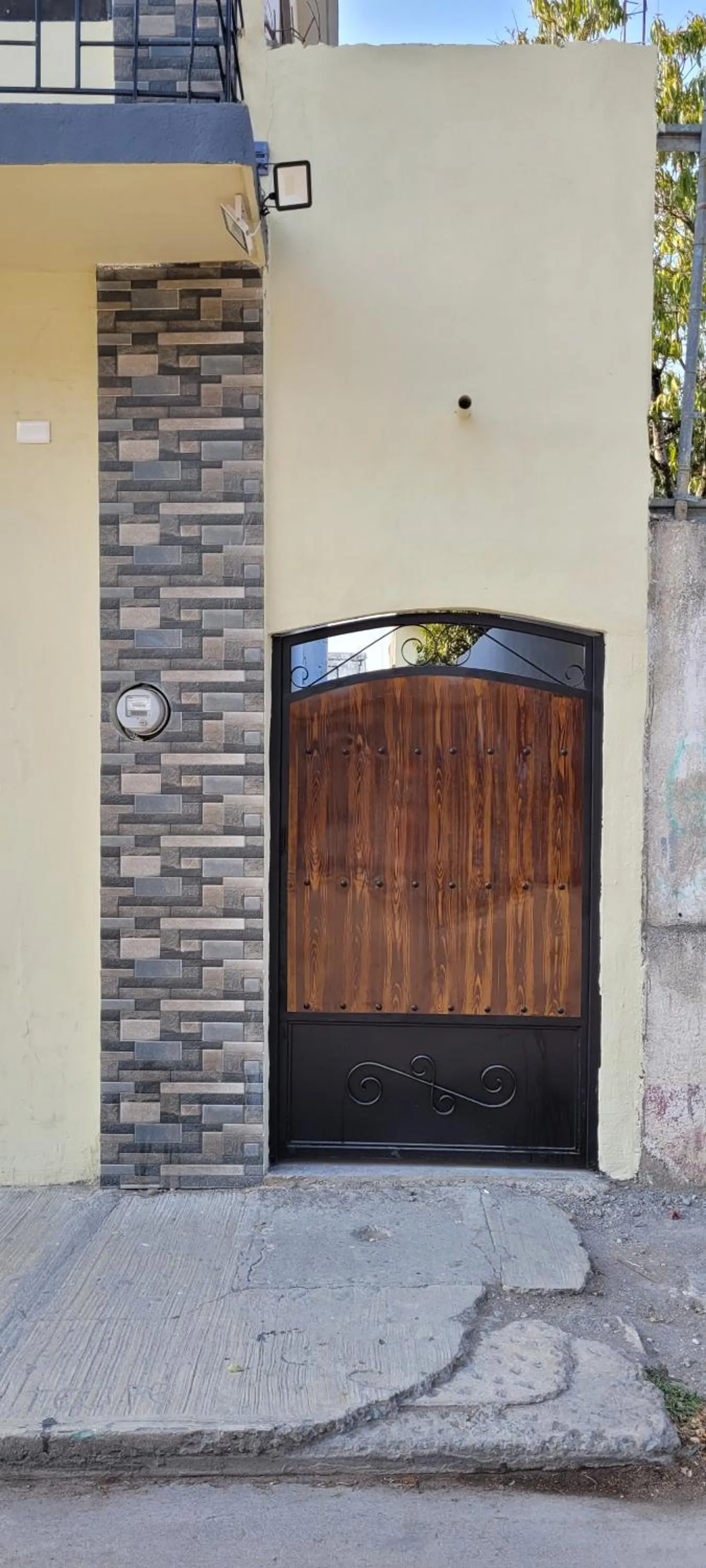 Property building in Doña Adelina House