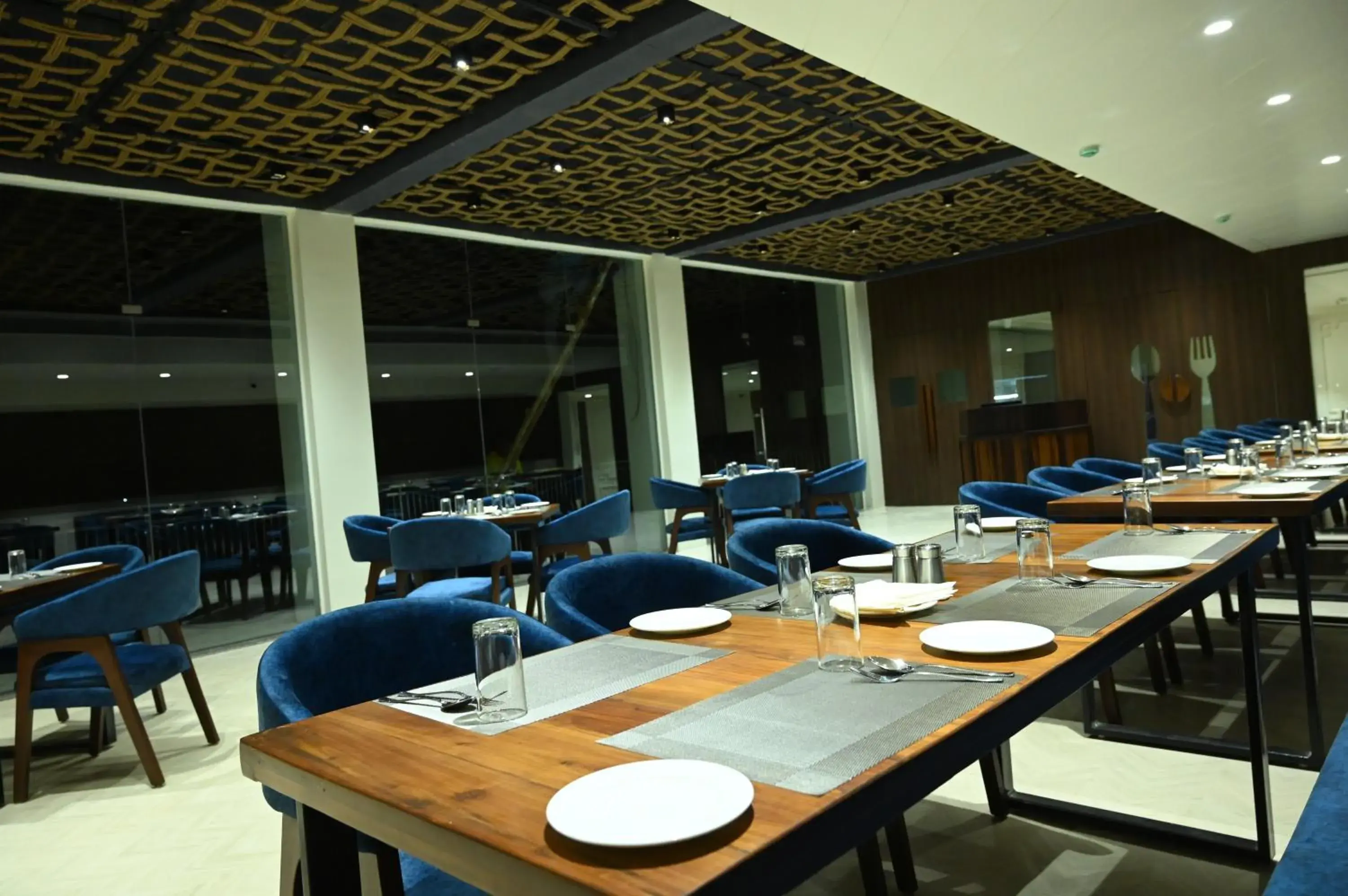 Restaurant/places to eat in HOTEL MAKHAN VIHAR Restaurant/places to eat in HOTEL MAKHAN VIHAR