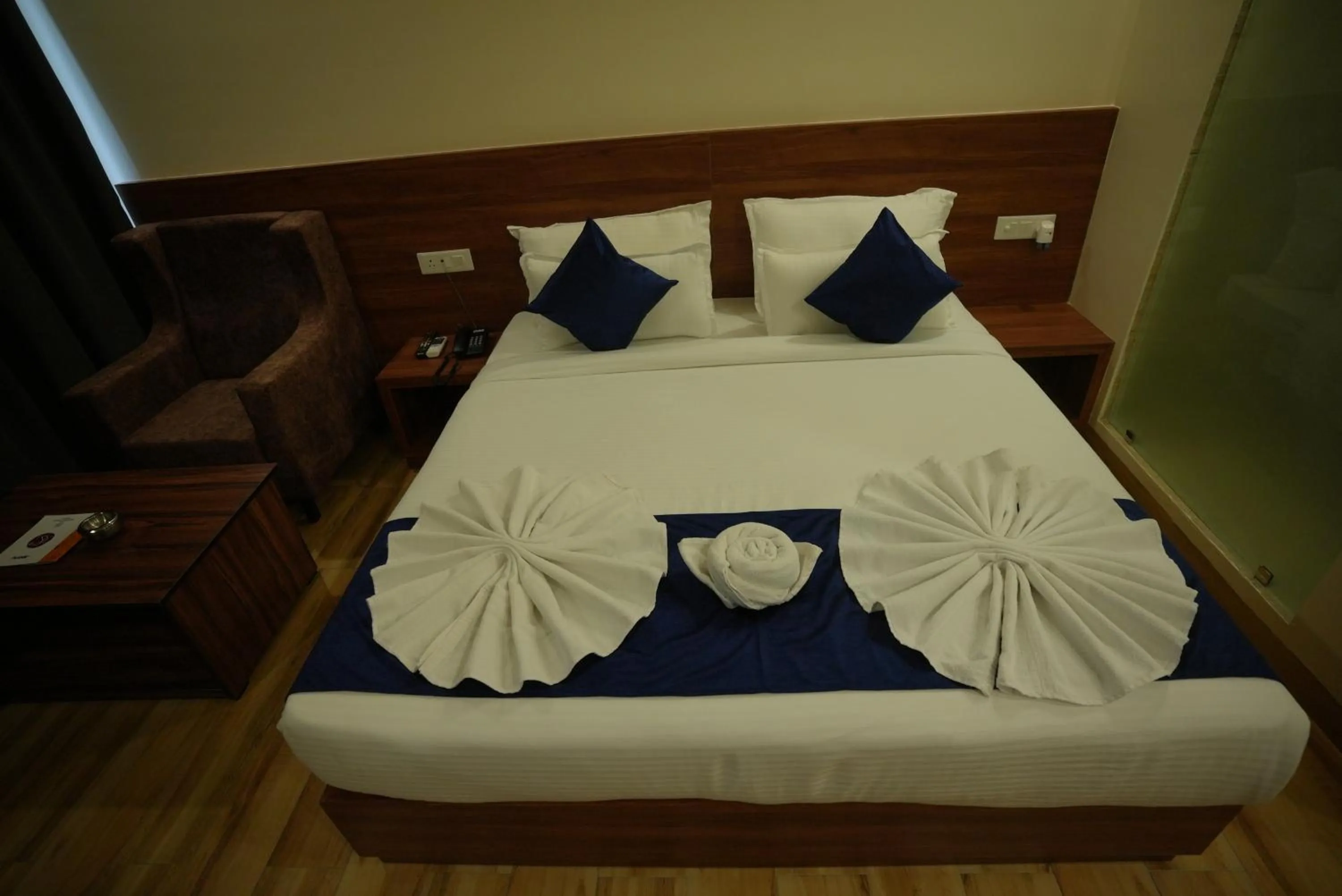 Bed in HOTEL MAKHAN VIHAR