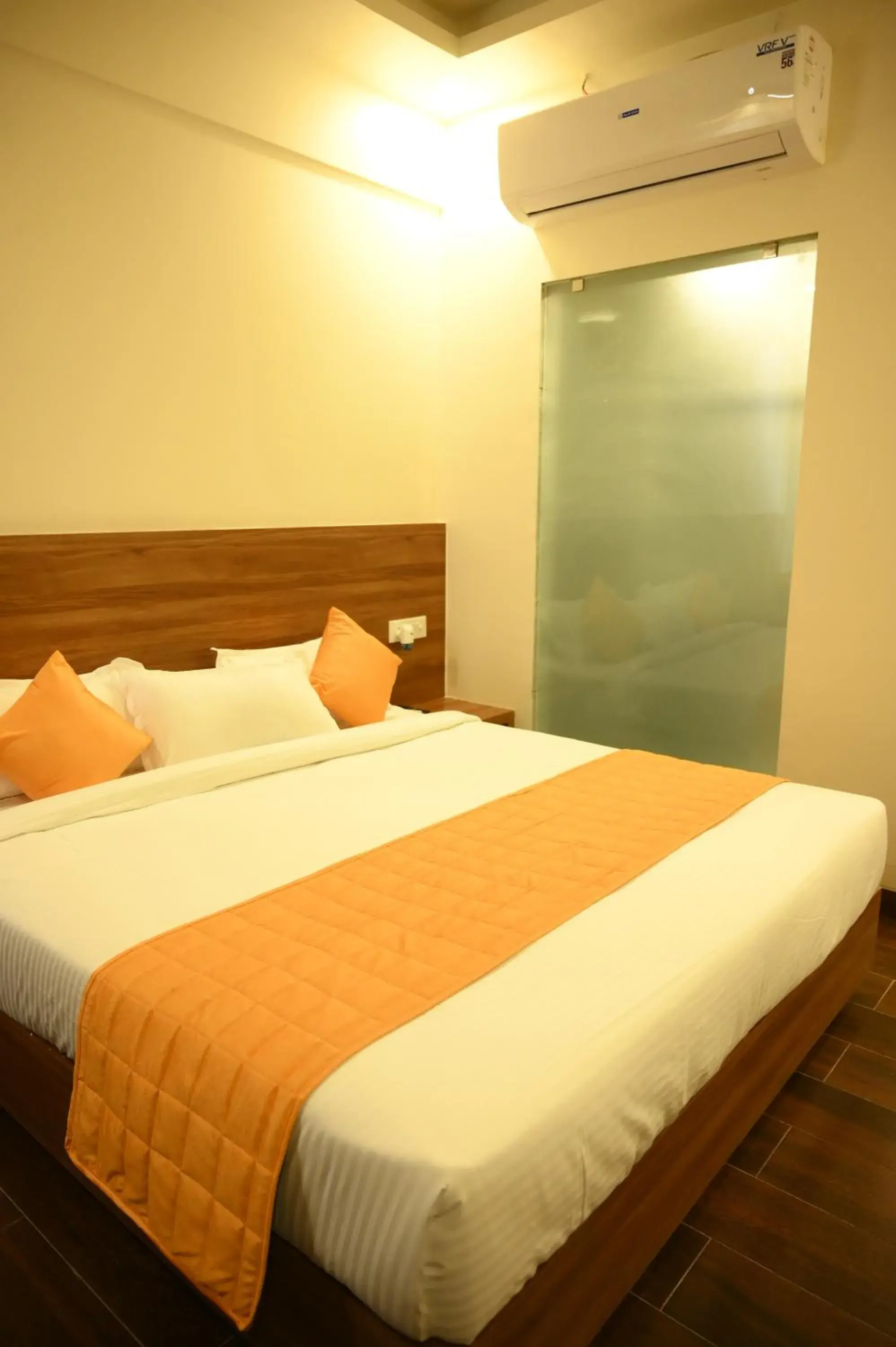 Bedroom, Bed in HOTEL MAKHAN VIHAR Bedroom, Bed in HOTEL MAKHAN VIHAR