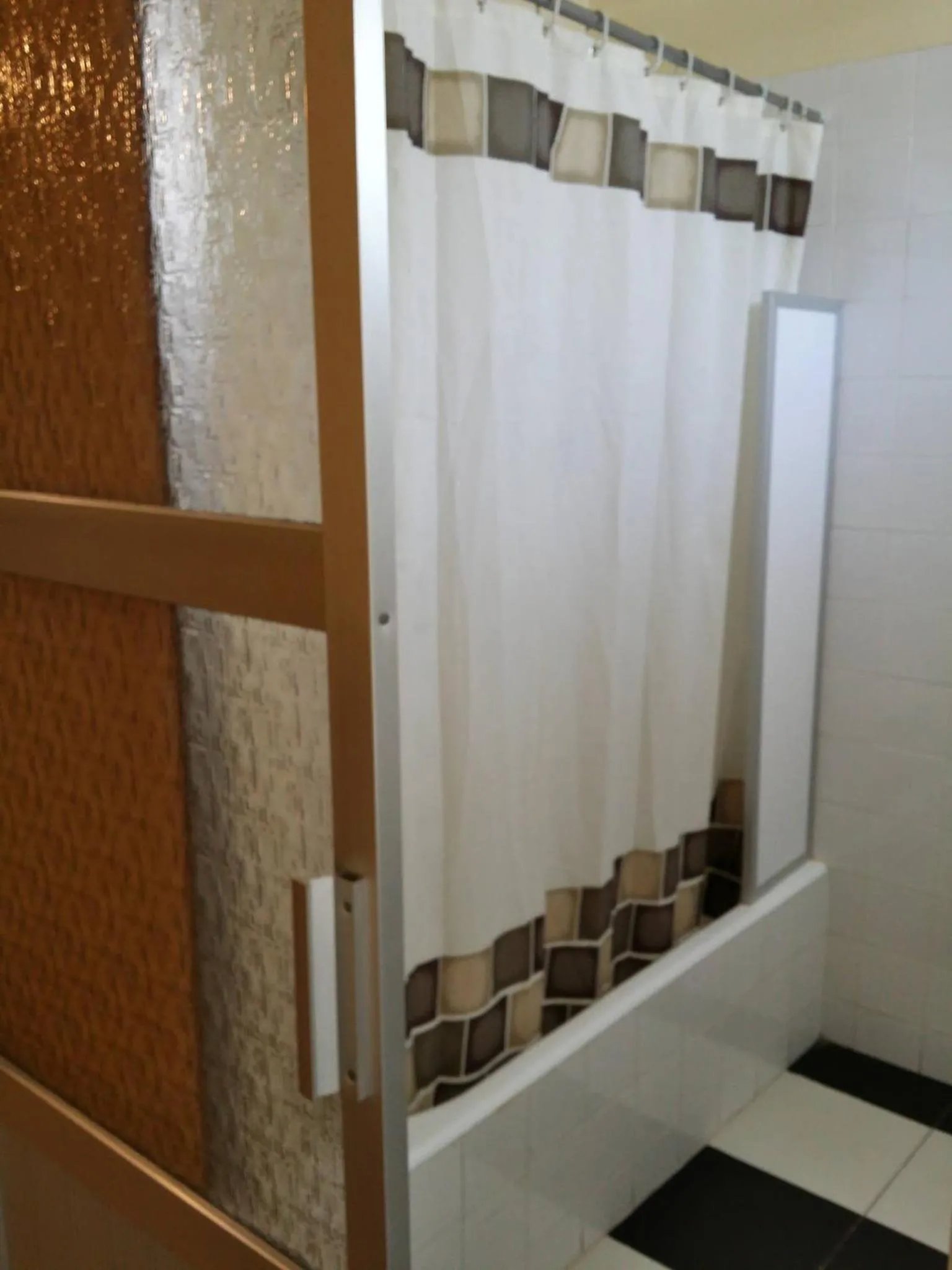 Bathroom in Minaides Hotel