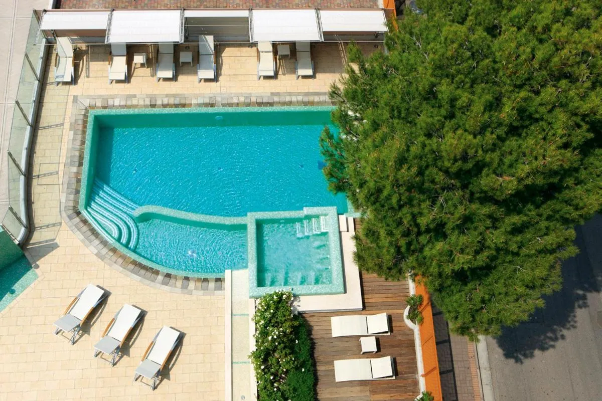 Swimming pool in Il Teatro