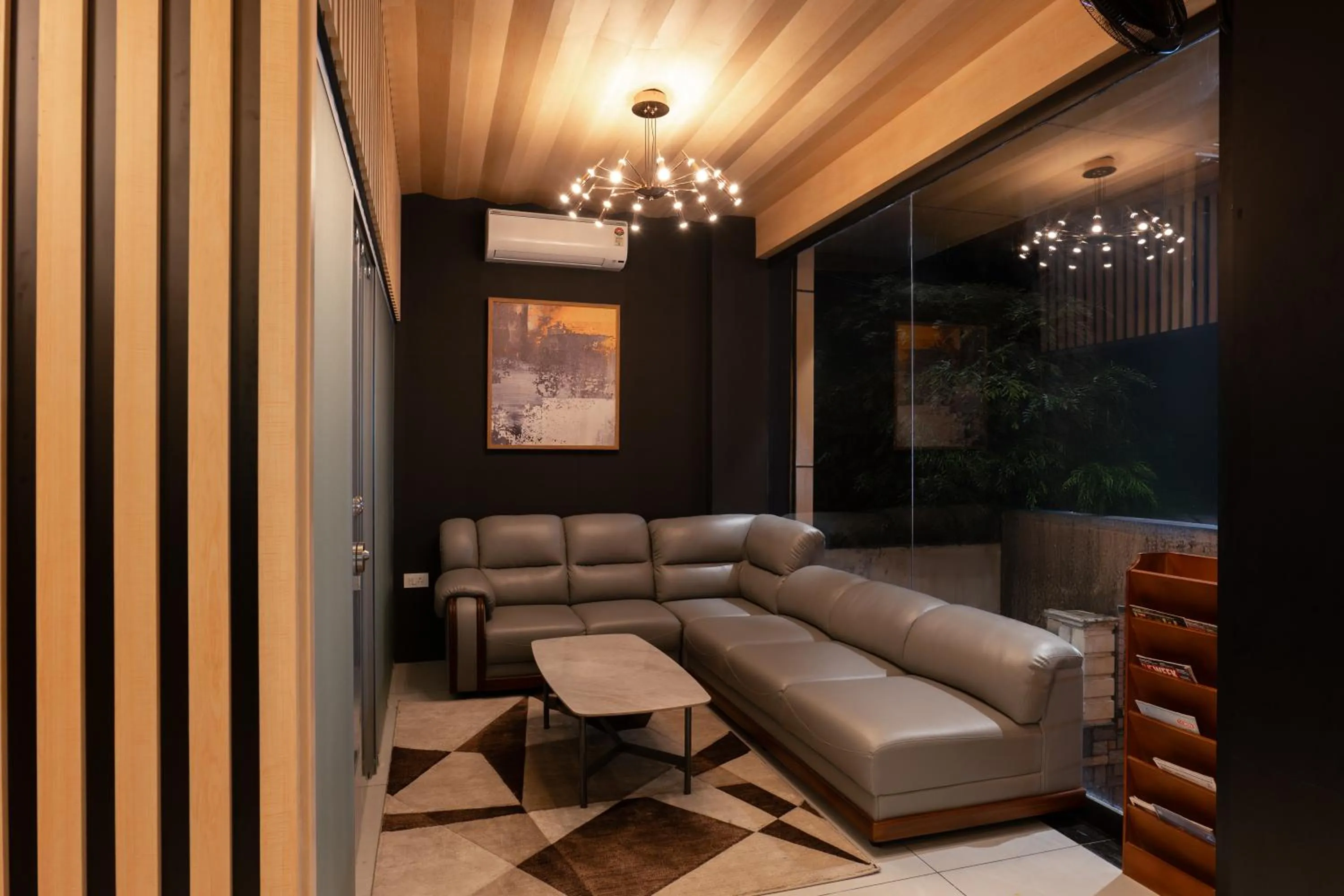 Communal lounge/ TV room in MEDLEY REGENCY