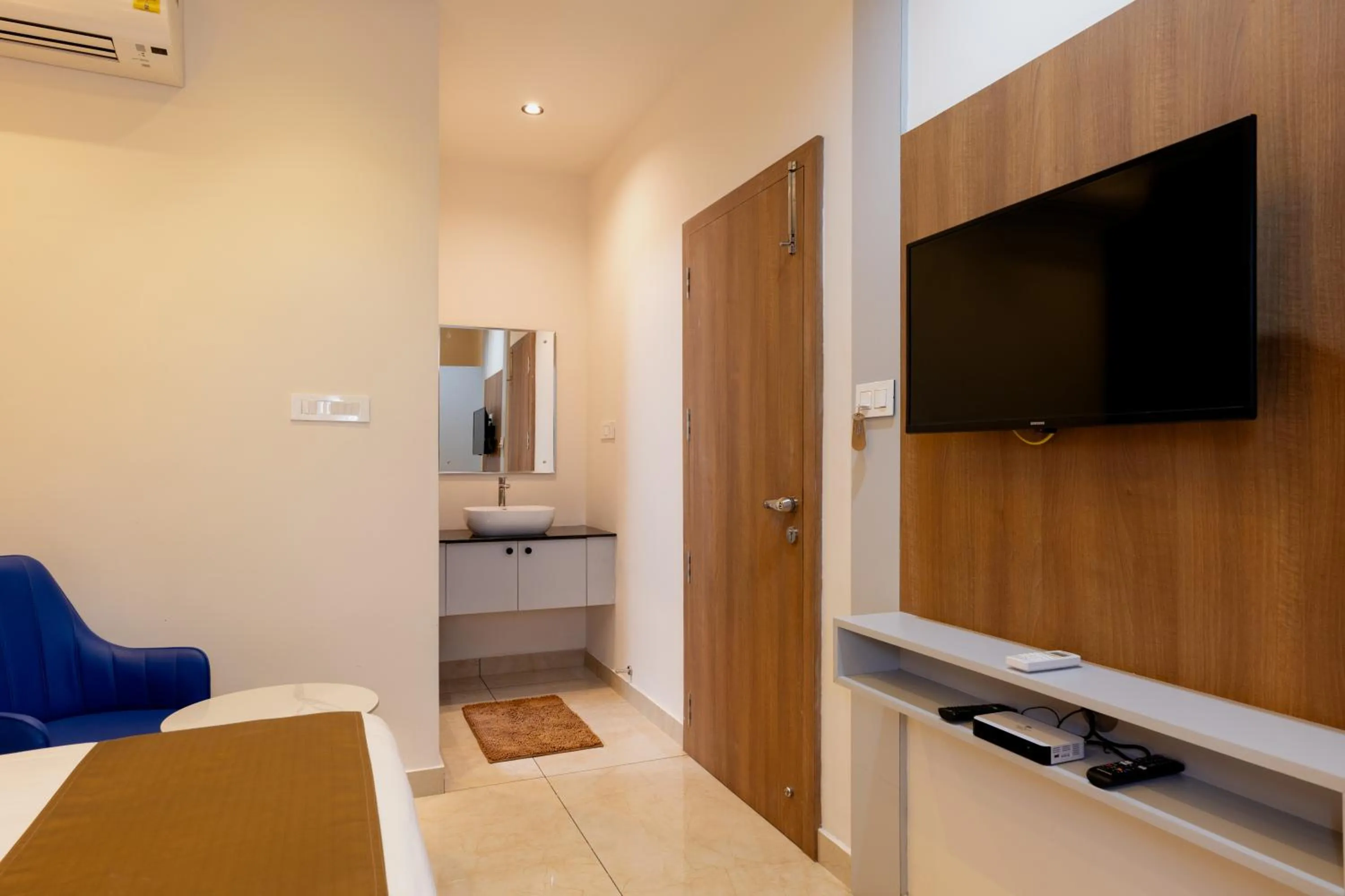 TV and multimedia, Bed in MEDLEY REGENCY