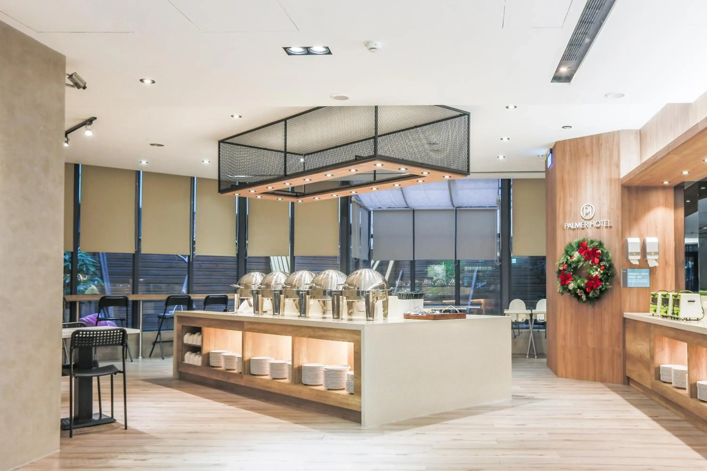 Restaurant/places to eat in Palmer Hotel Restaurant/places to eat in Palmer Hotel