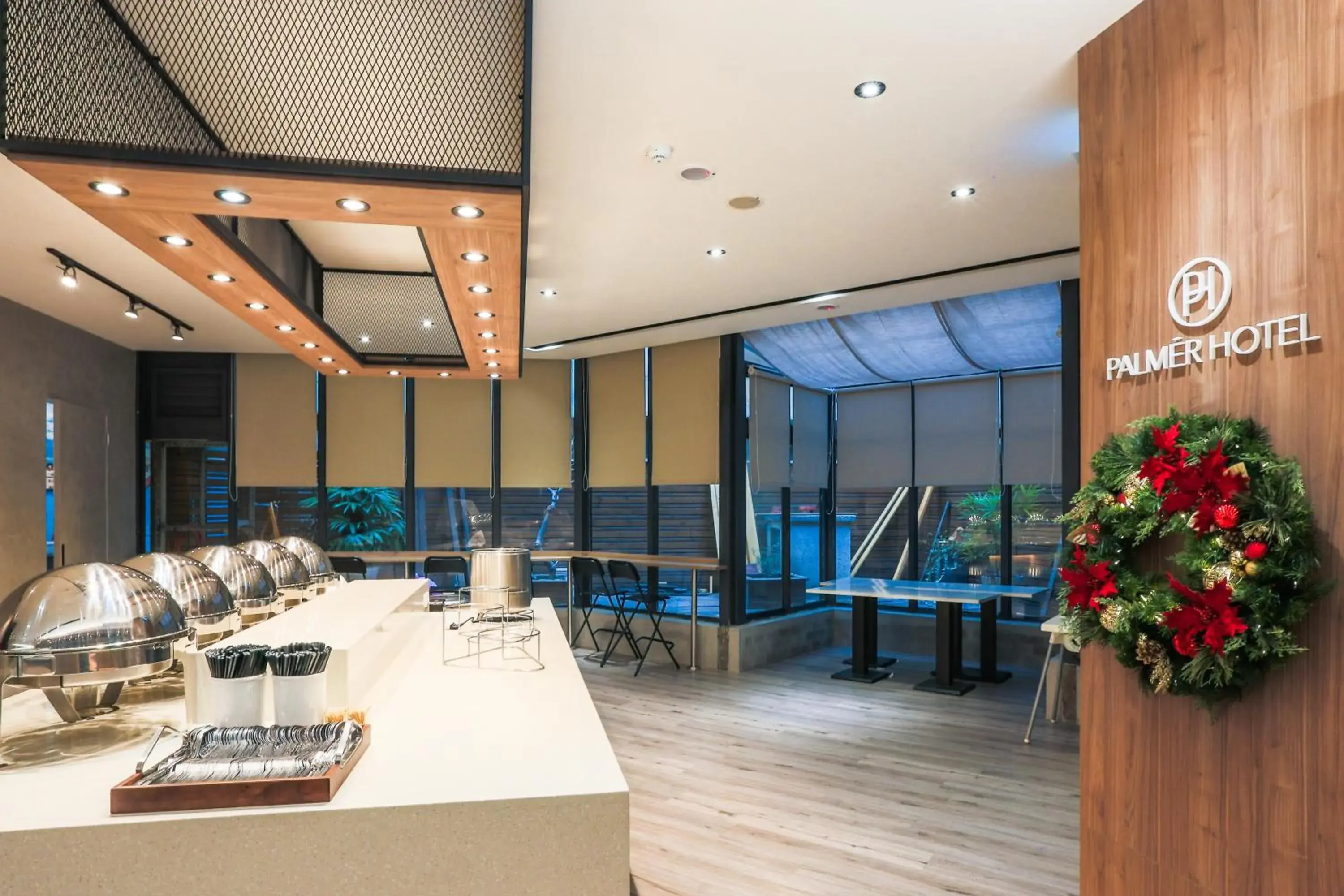 Restaurant/places to eat in Palmer Hotel Restaurant/places to eat in Palmer Hotel