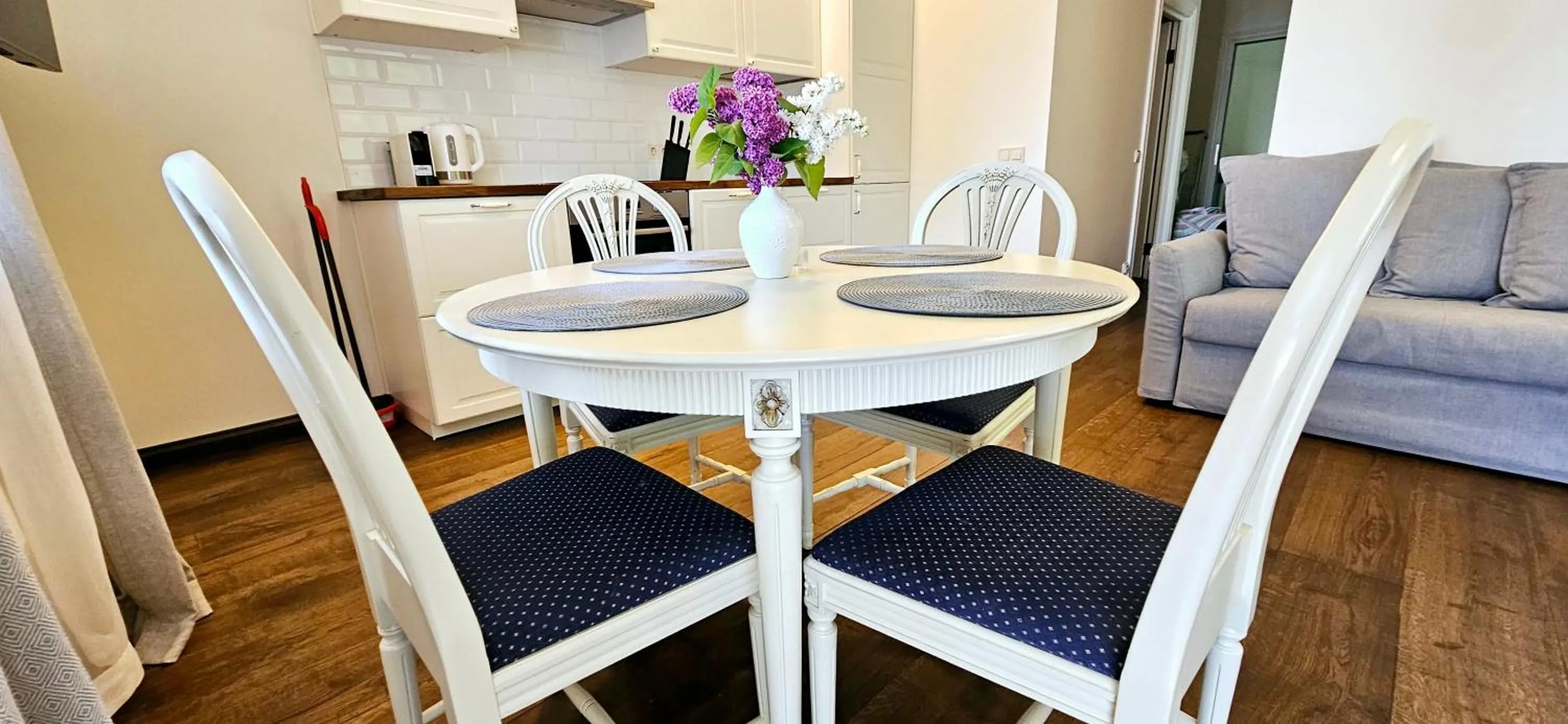 Dining area in Villa Loebel 1881