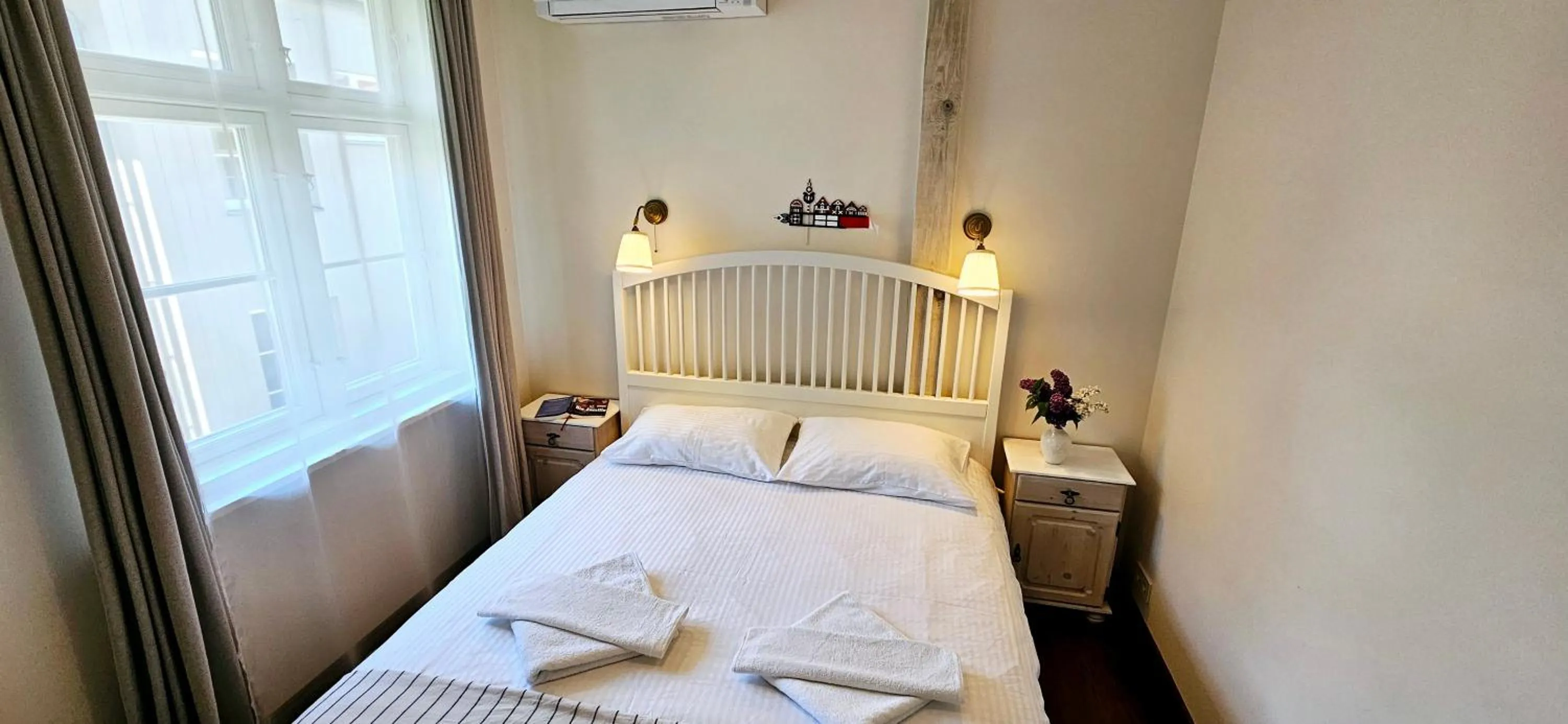 Bedroom, Bed in Villa Loebel 1881