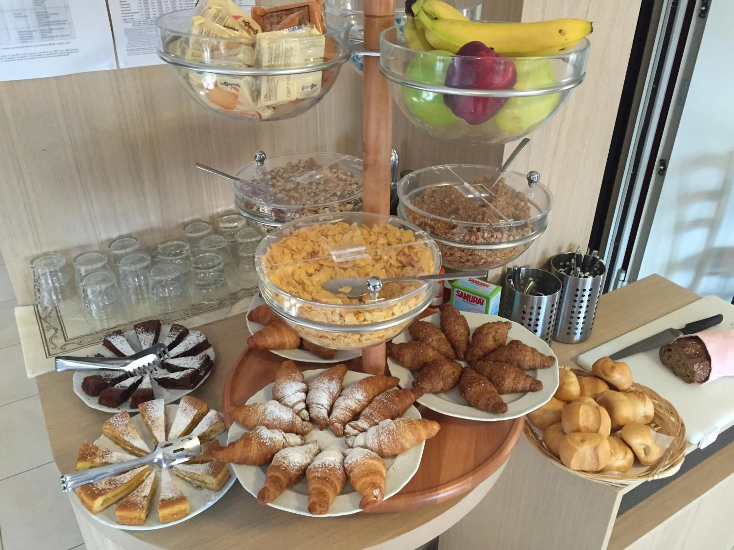 Breakfast in Hotel Alla città di Trieste