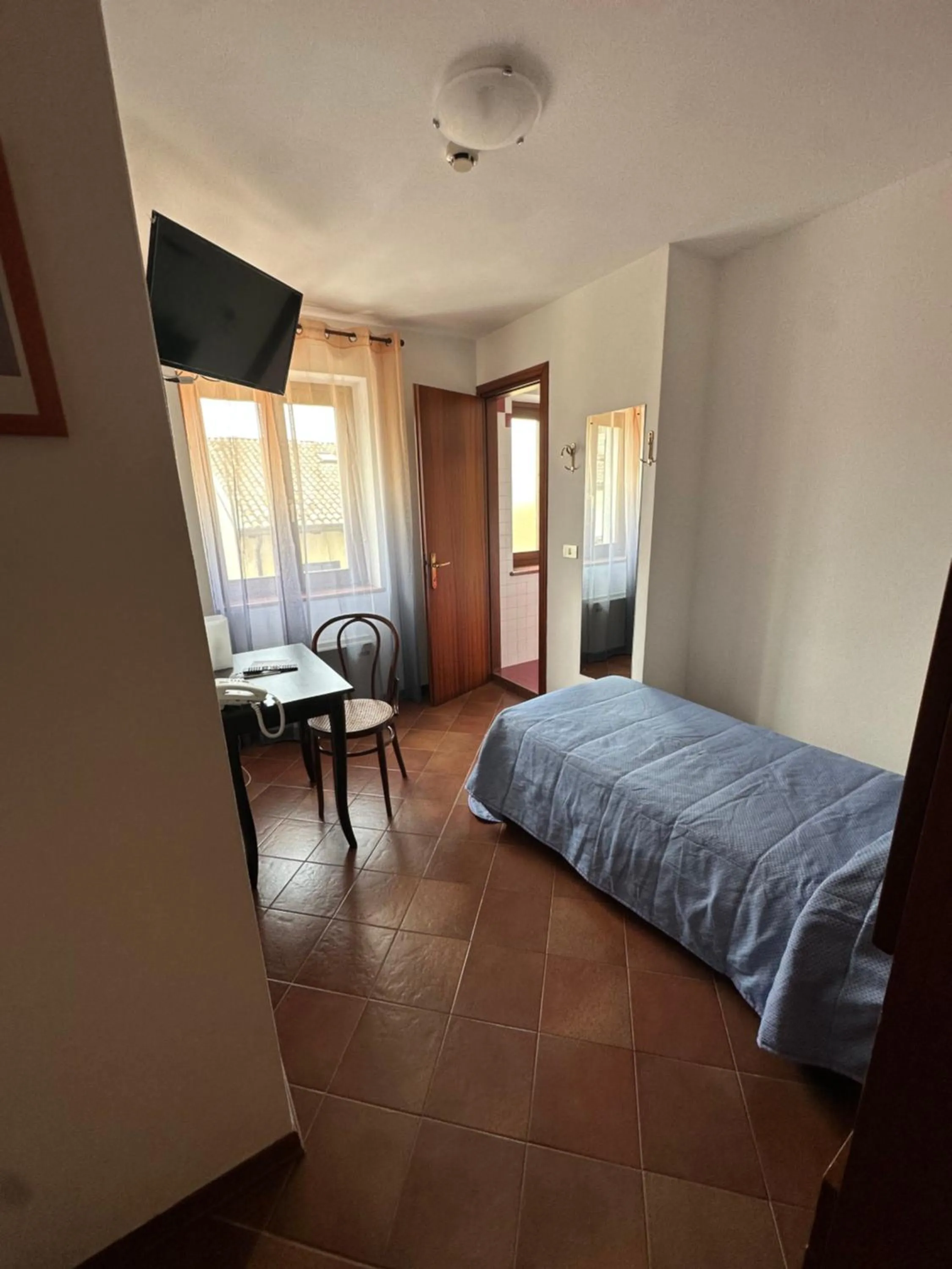 Bed in Hotel Alla città di Trieste