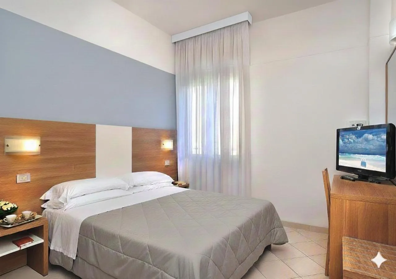 Bedroom, Bed in Hotel Tiberius