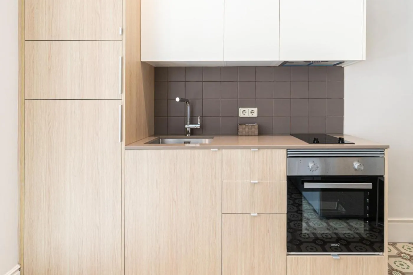 Kitchen or kitchenette in Weflating Sant Antoni Market