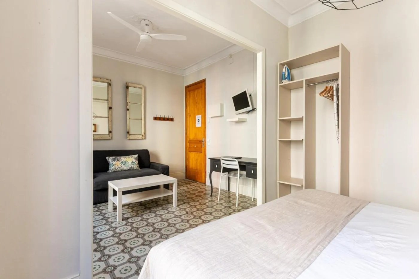 Bedroom, Bed in Weflating Sant Antoni Market