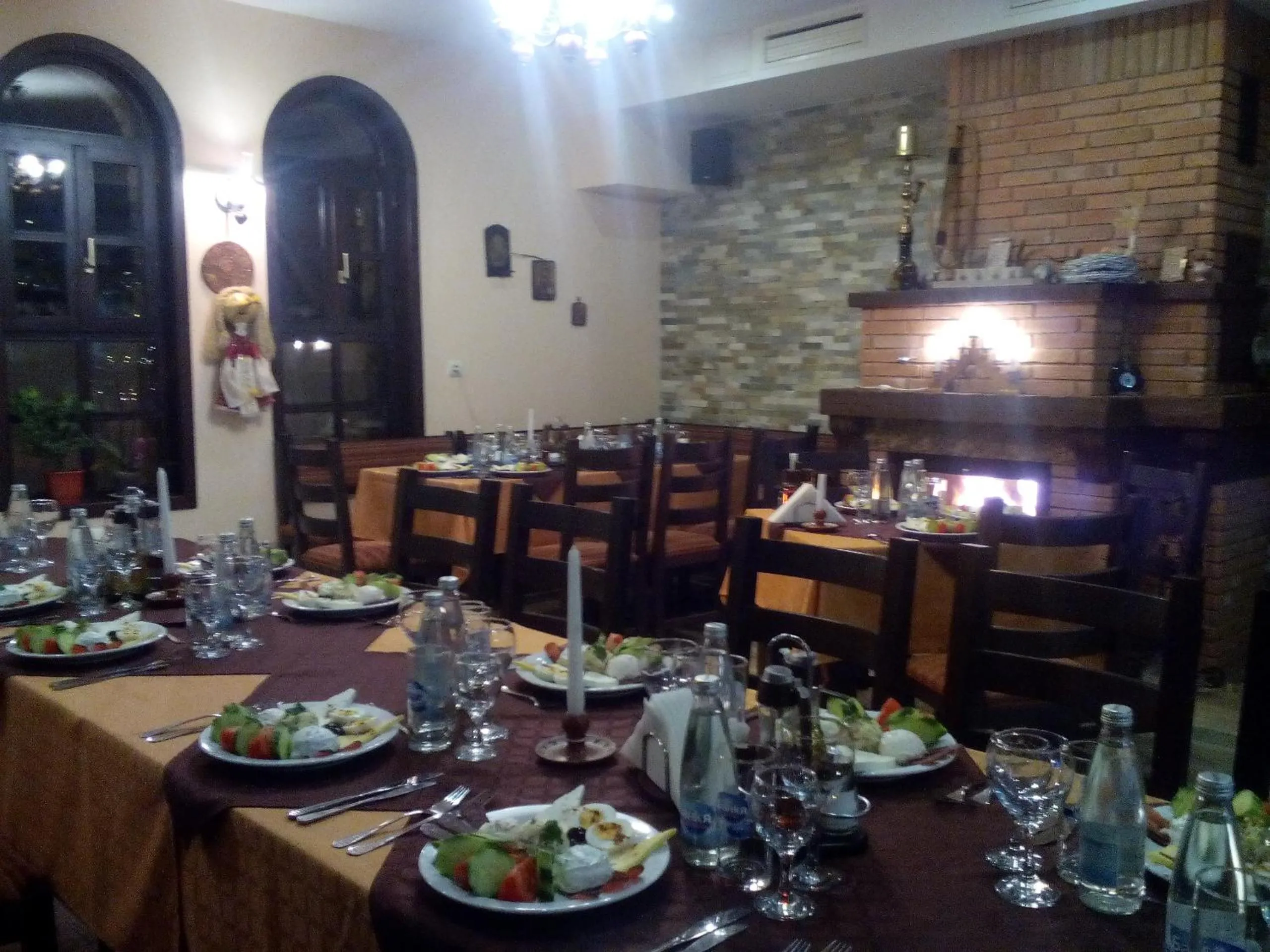 Restaurant/places to eat in Family Hotel Chiflik Hills