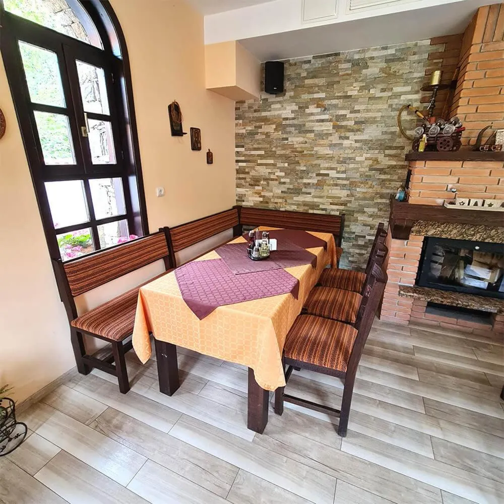 Restaurant/places to eat in Family Hotel Chiflik Hills