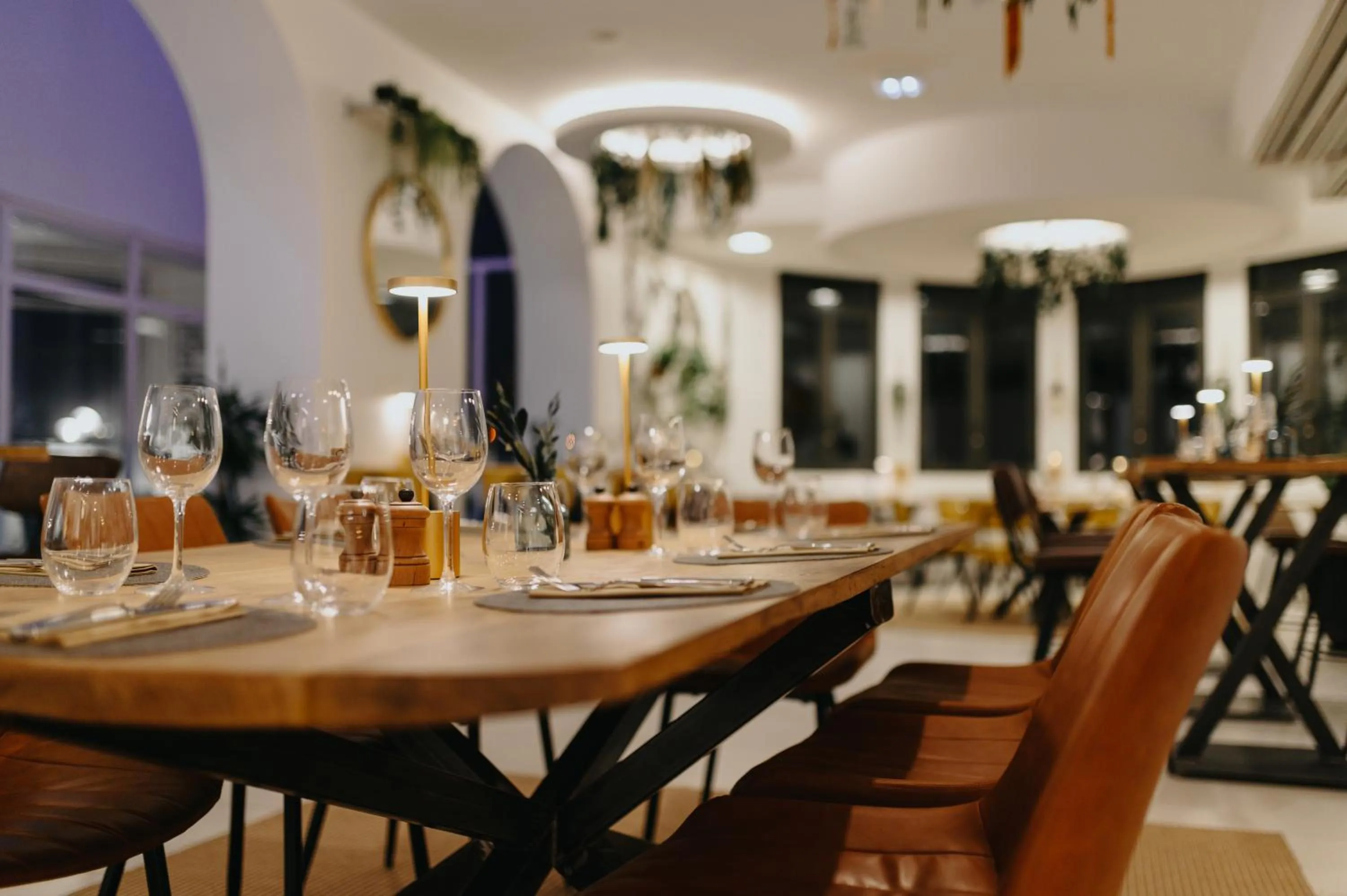 Restaurant/places to eat in Le Meez