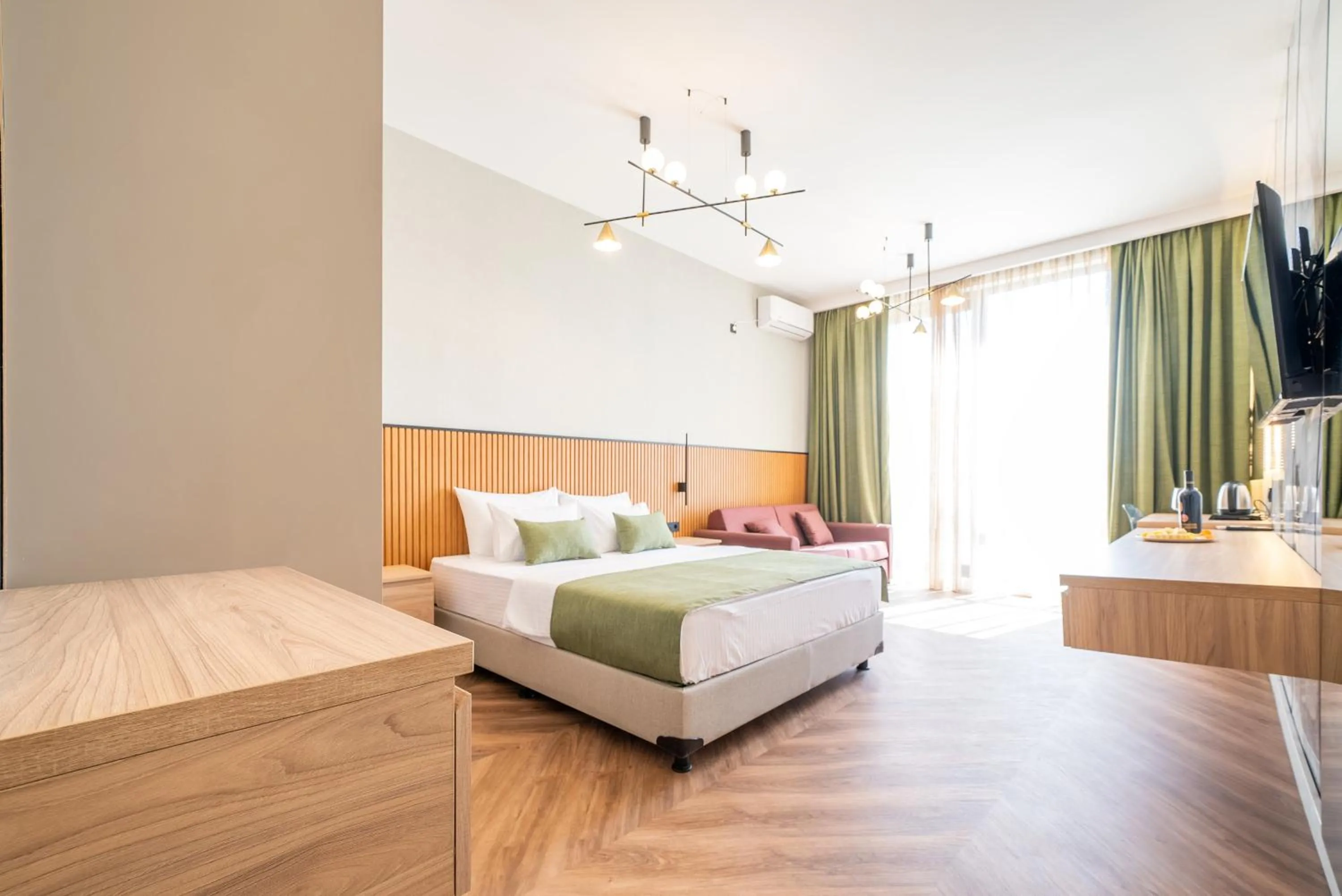 Photo of the whole room, Bed in Hotel Millennium by Aycon