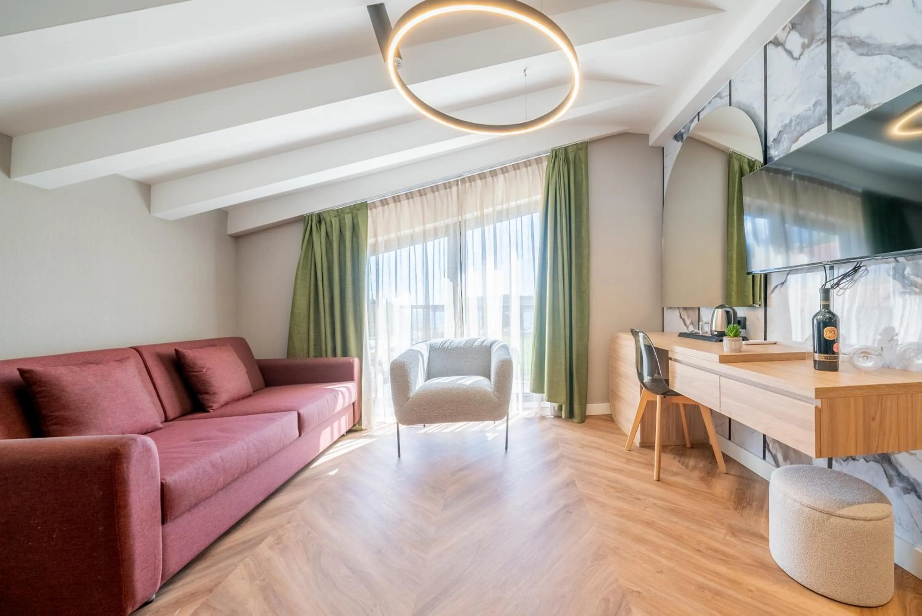 Living room in Hotel Millennium by Aycon