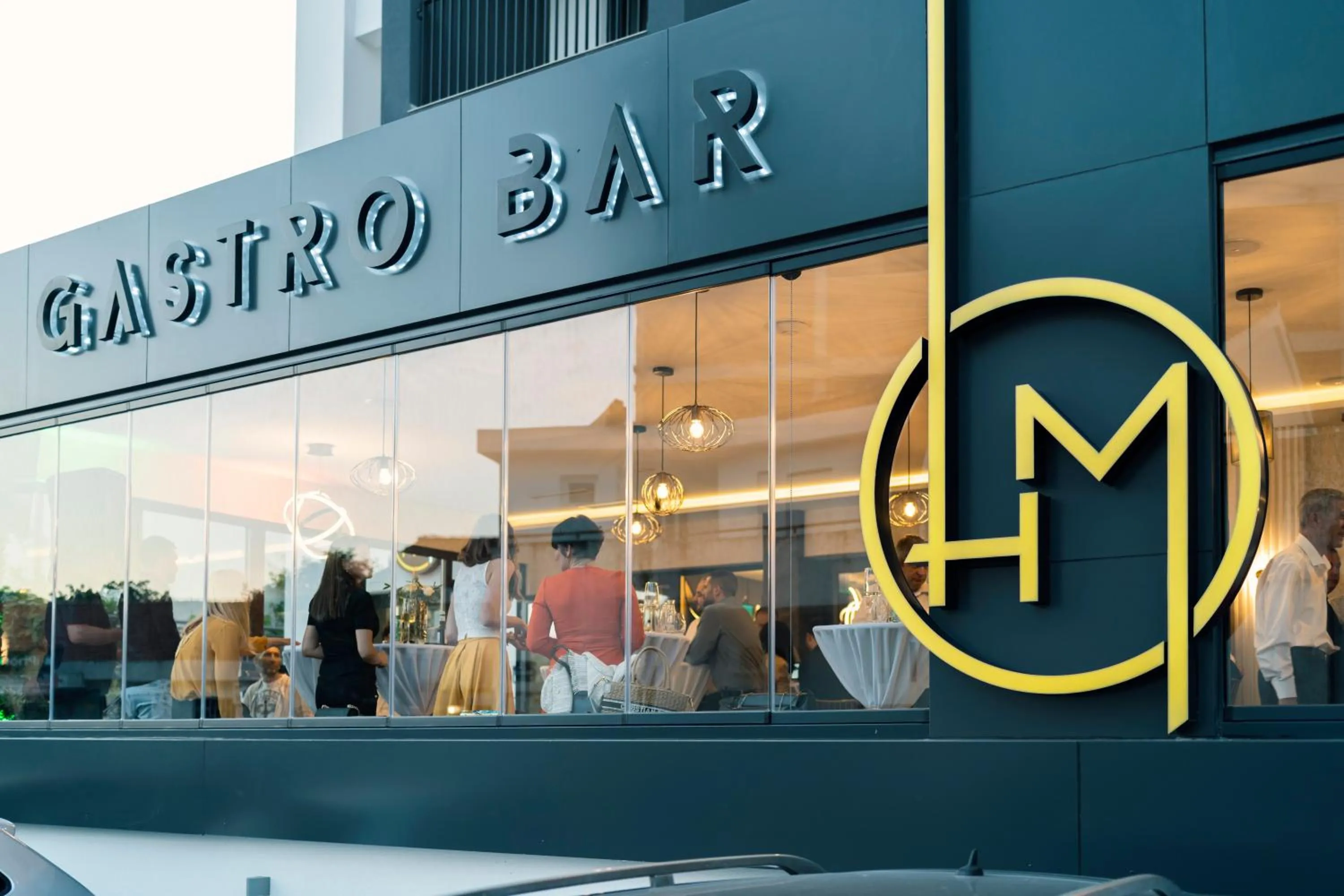 Restaurant/places to eat in Hotel Millennium by Aycon