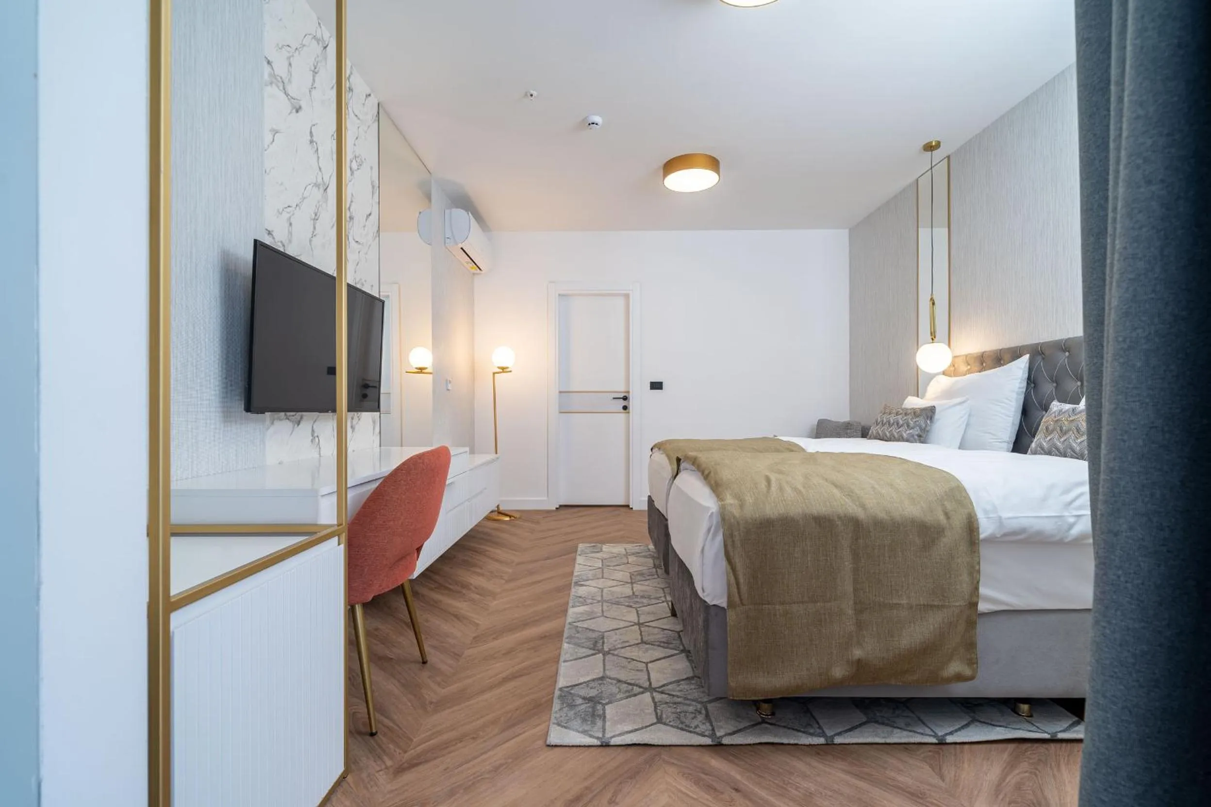 Photo of the whole room, Bed in Hotel Millennium by Aycon