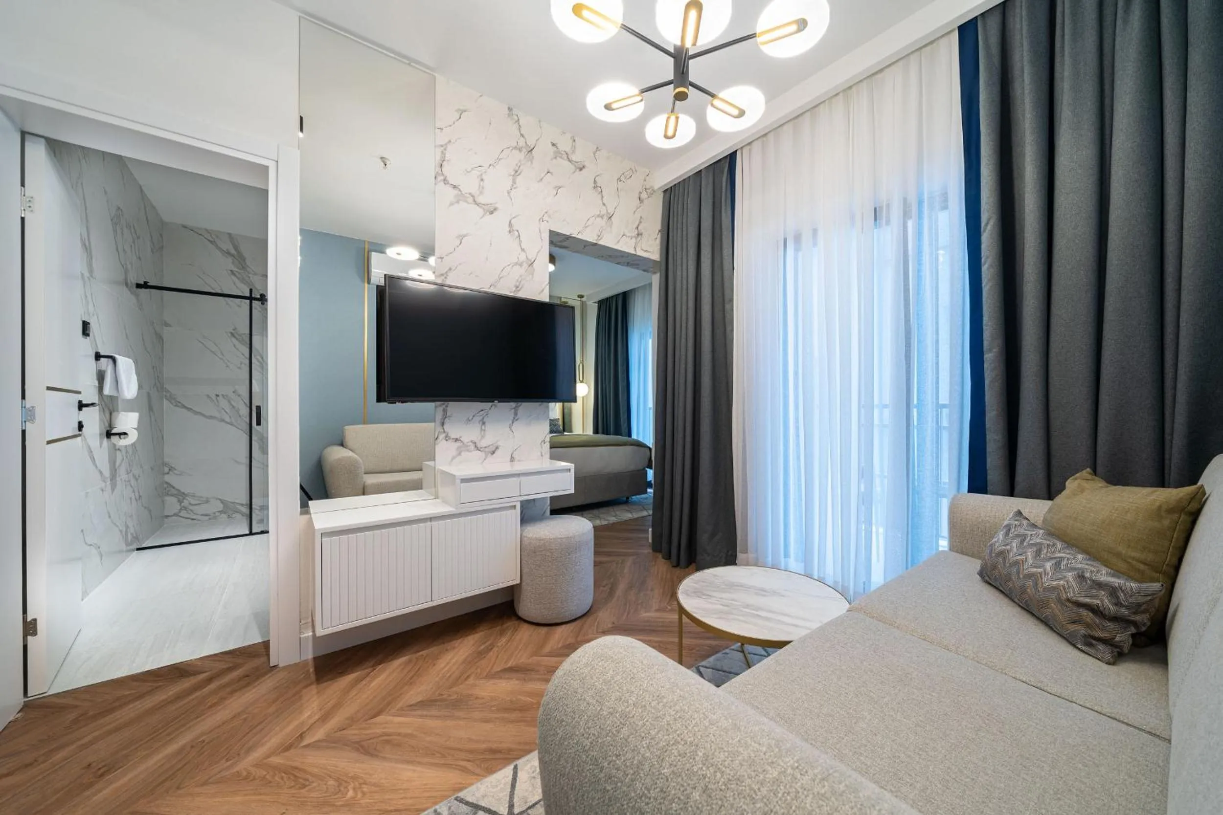 TV and multimedia in Hotel Millennium by Aycon