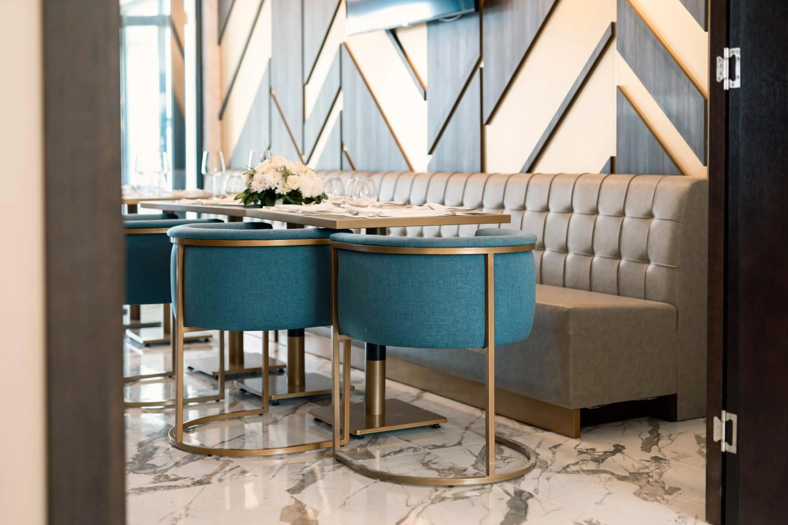 Restaurant/places to eat in Hotel Millennium by Aycon