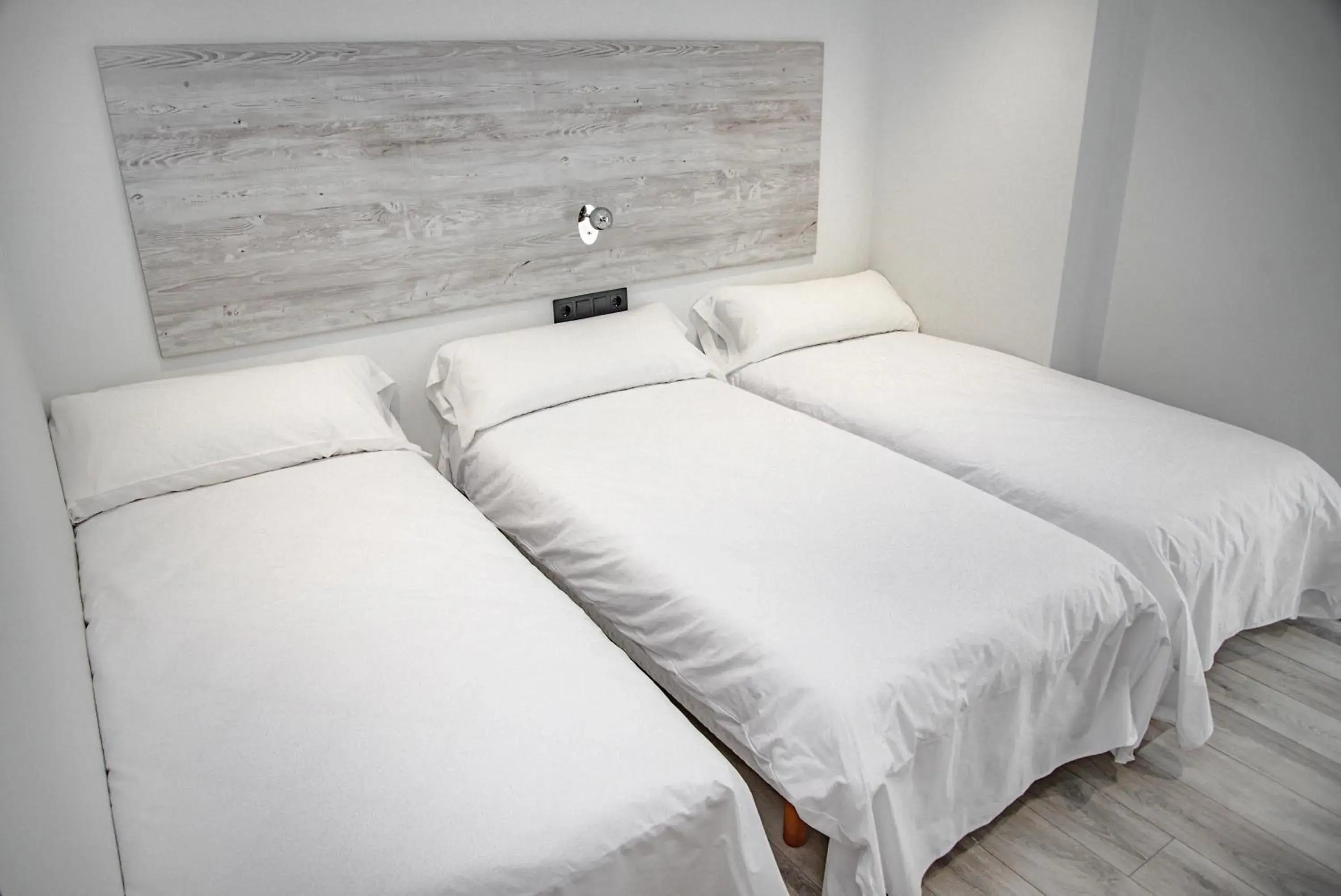 Triple Room in Hotel Chips Fene Triple Room in Hotel Chips Fene