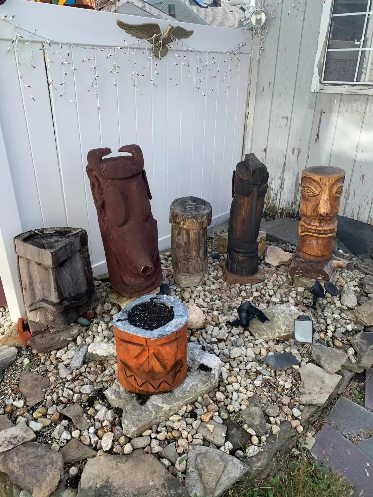 NEW! Family-Friendly Getaway -1 Mi to Dtwn Salem w Roof Deck & Tiki Bar