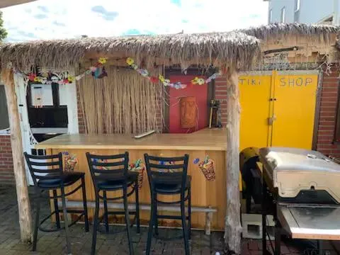 NEW! Family-Friendly Getaway -1 Mi to Dtwn Salem w Roof Deck & Tiki Bar