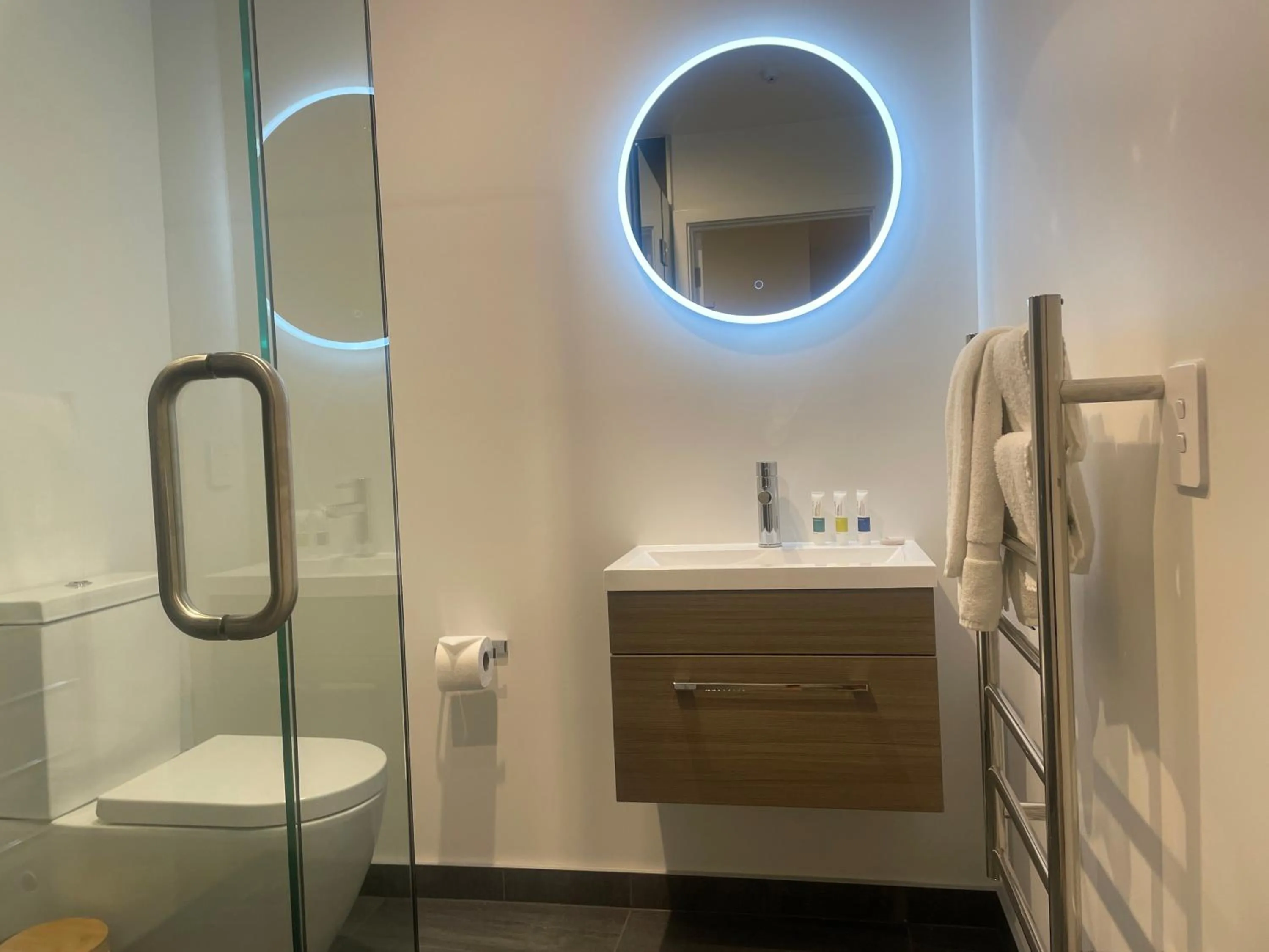 Bathroom in Alpine Junction Townhouse Apartments, Lodge & Hotel