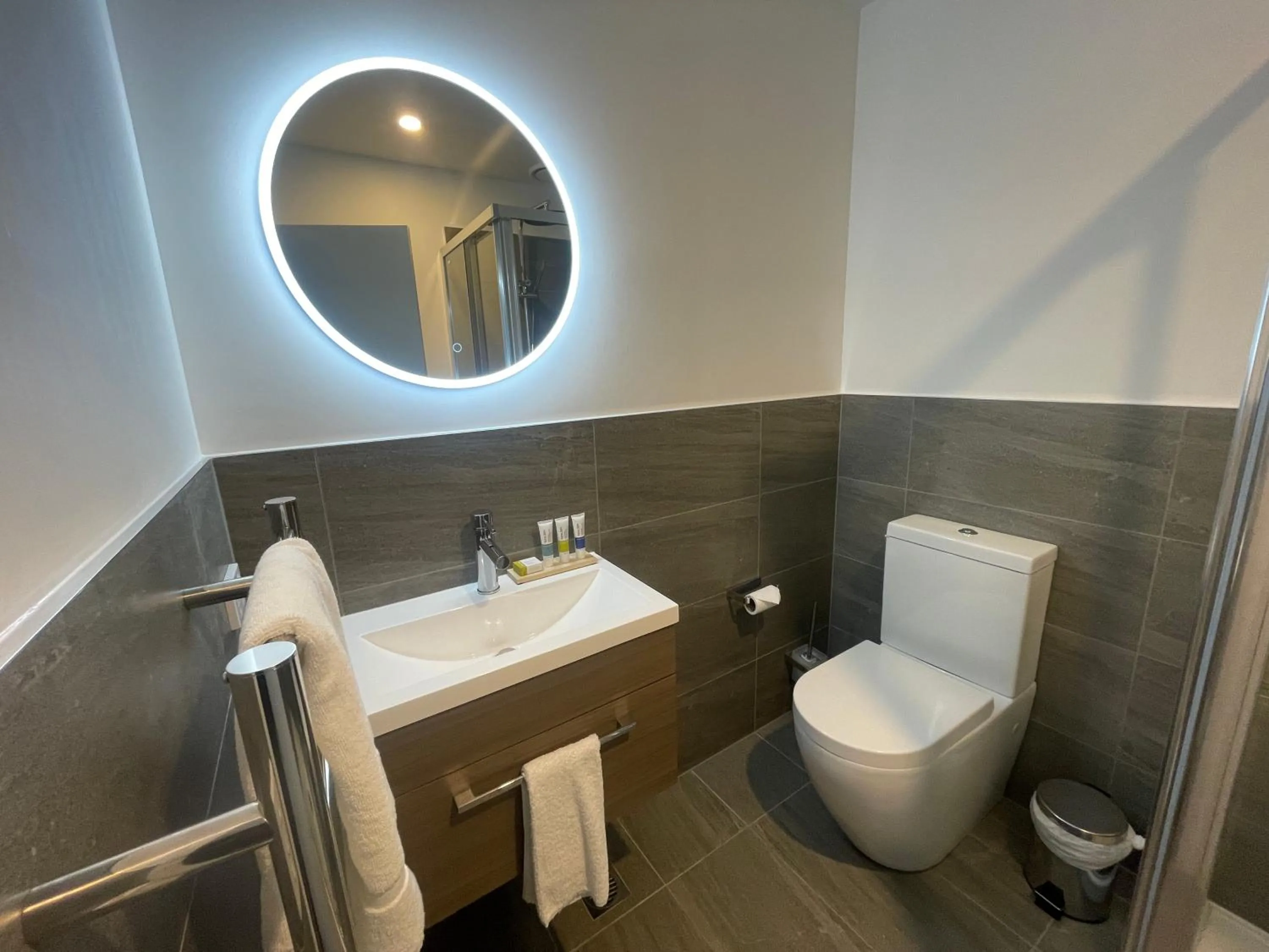 Bathroom in Alpine Junction Townhouse Apartments, Lodge & Hotel