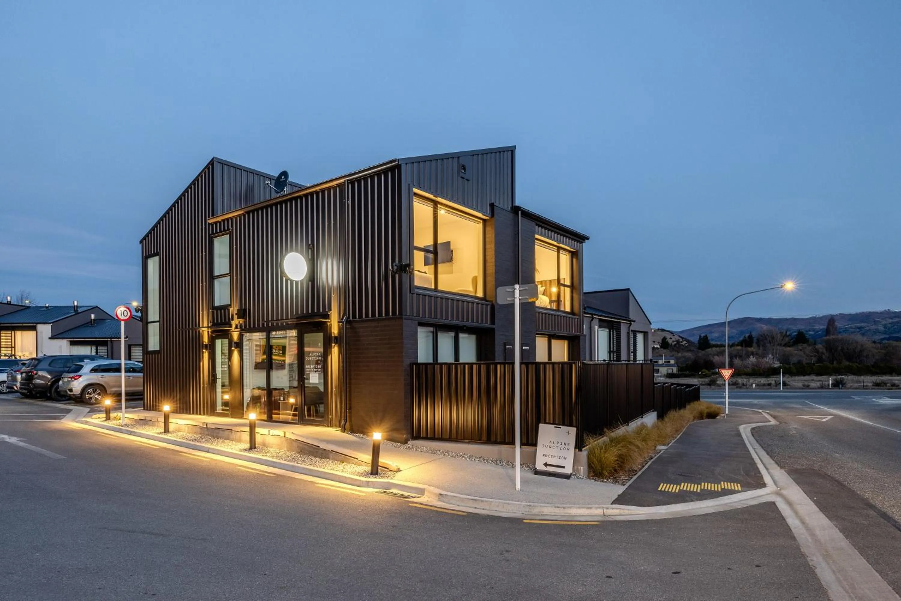 Property building in Alpine Junction Townhouse Apartments, Lodge & Hotel