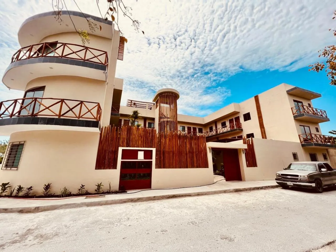 Property building in Hotel Manglar Suites