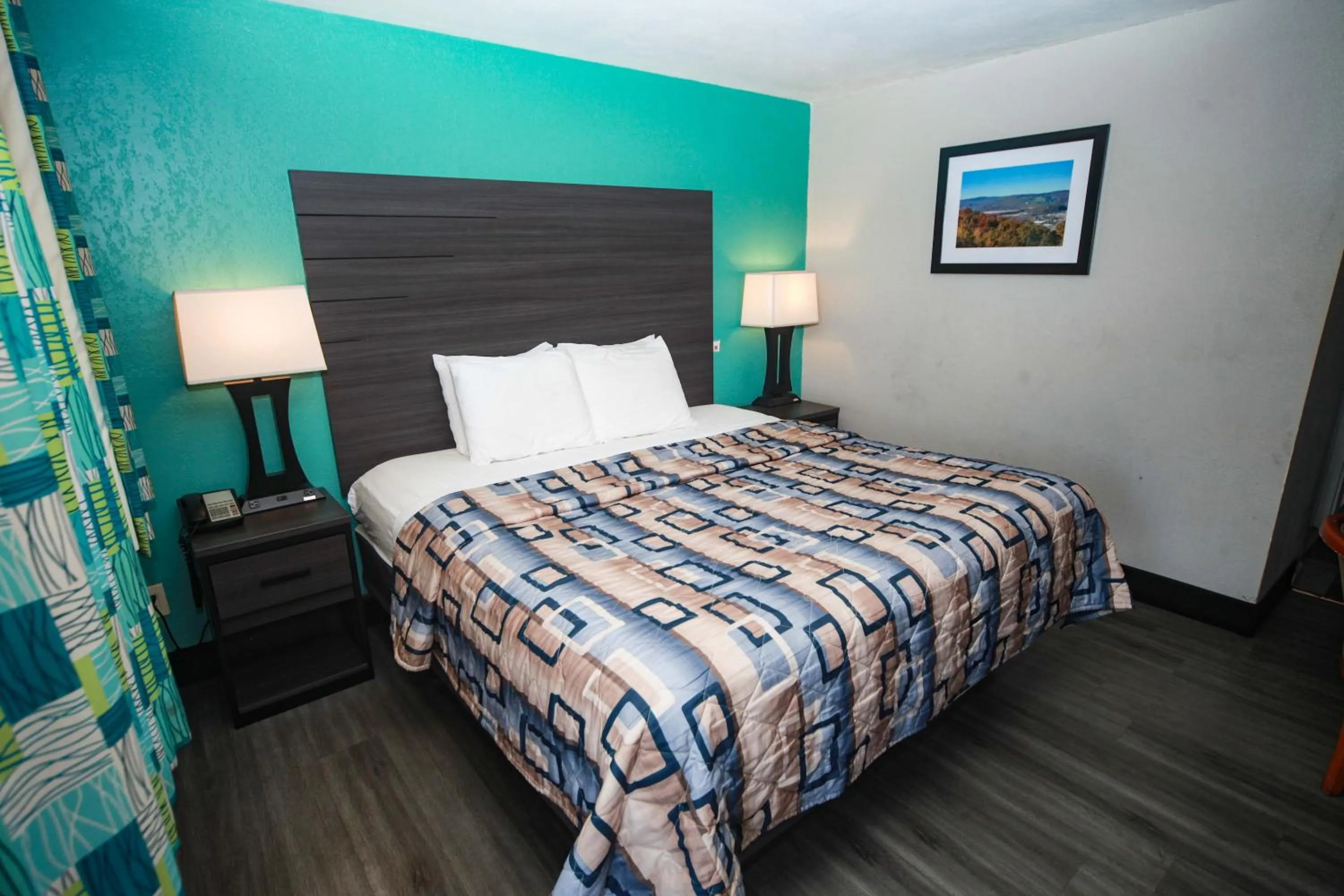 Bed in Relax Inn Bradford