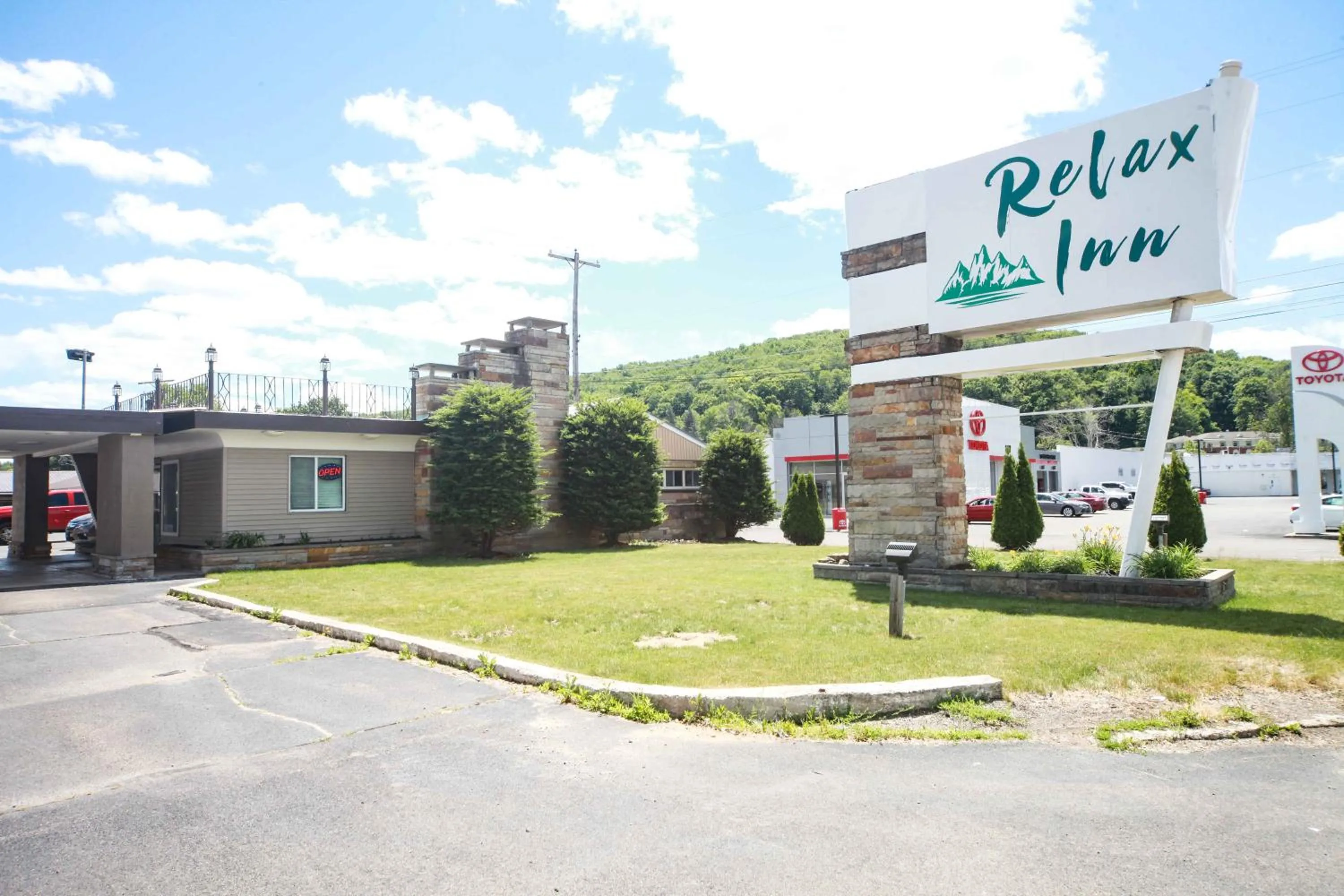 Property building in Relax Inn Bradford