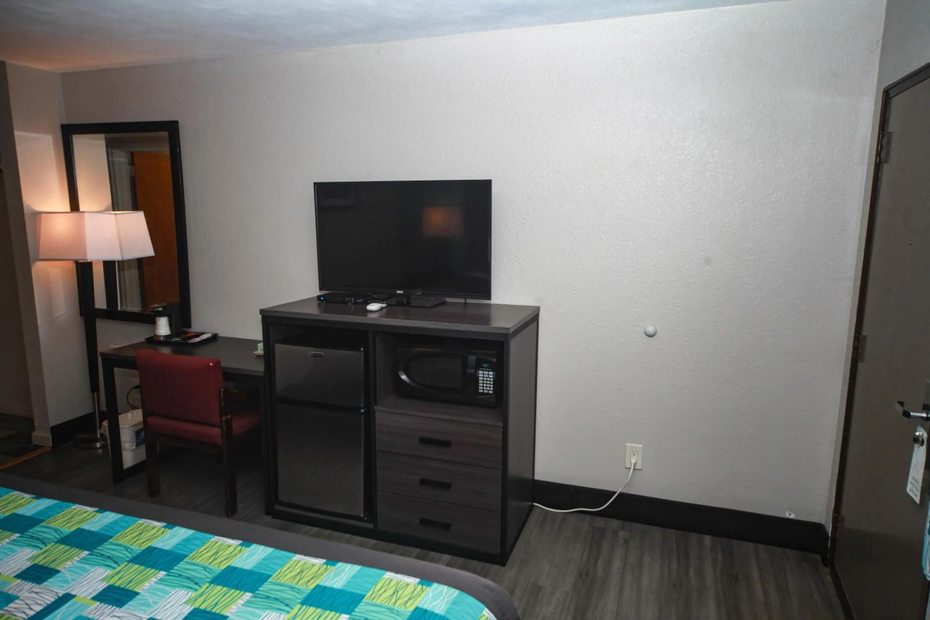 TV and multimedia, Bed in Relax Inn Bradford