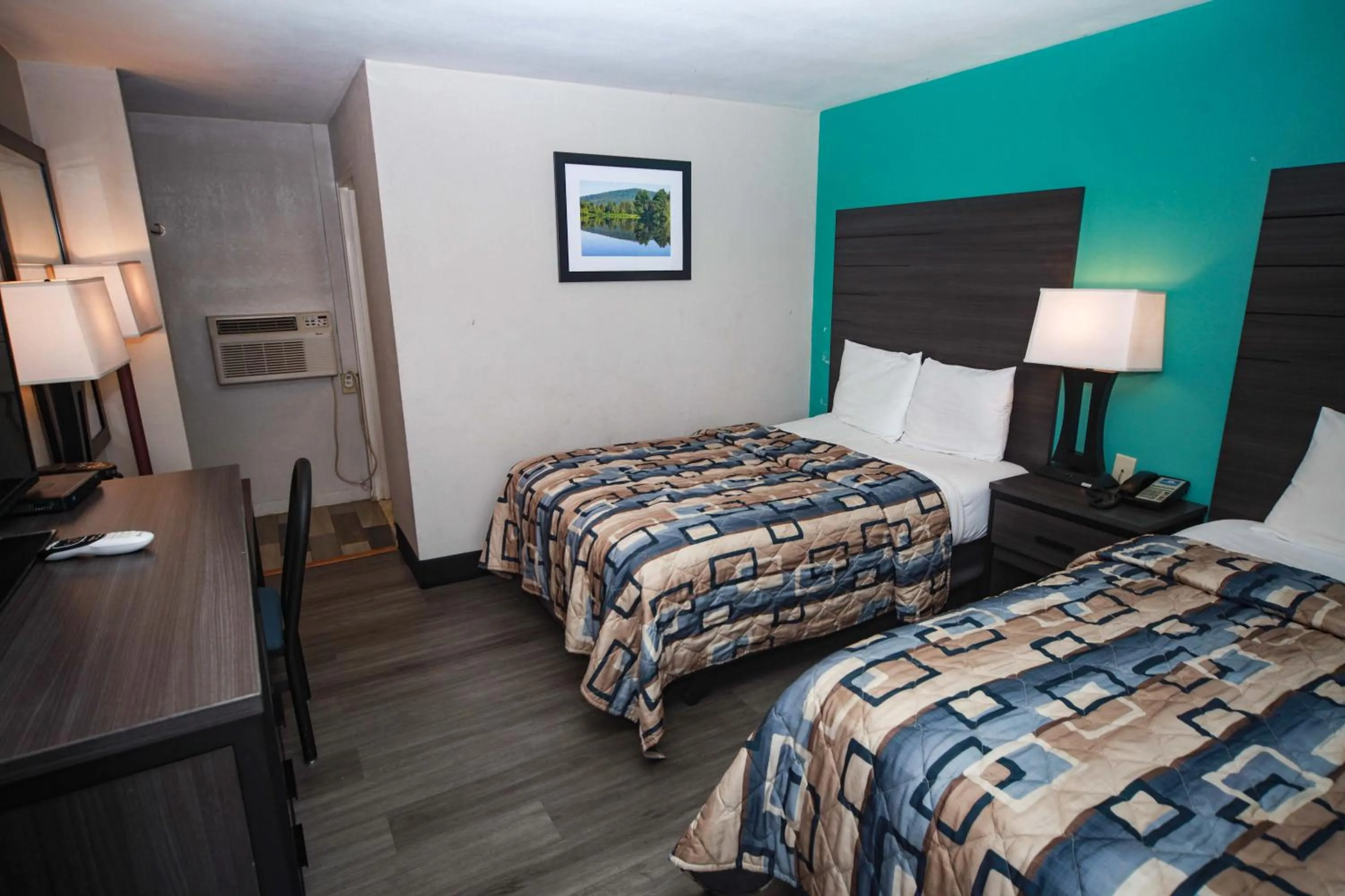 Bed in Relax Inn Bradford