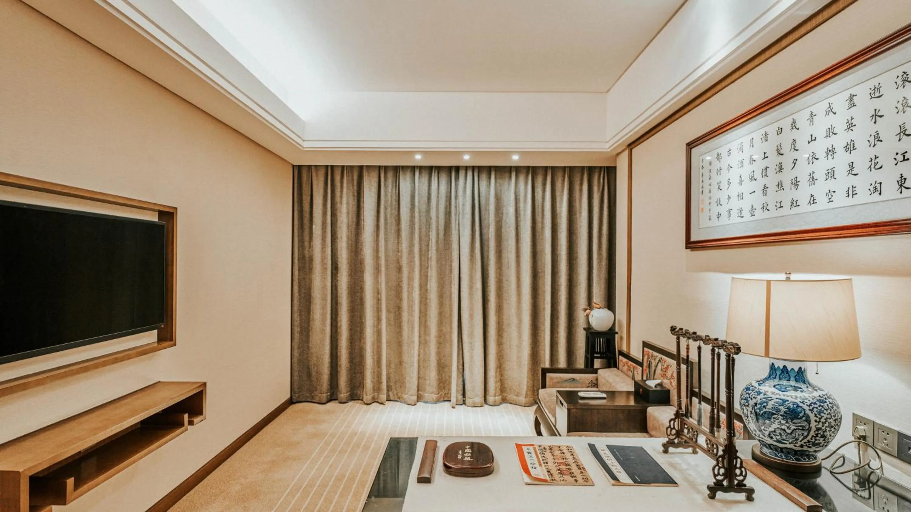 Bed in Yue Yang Hotel