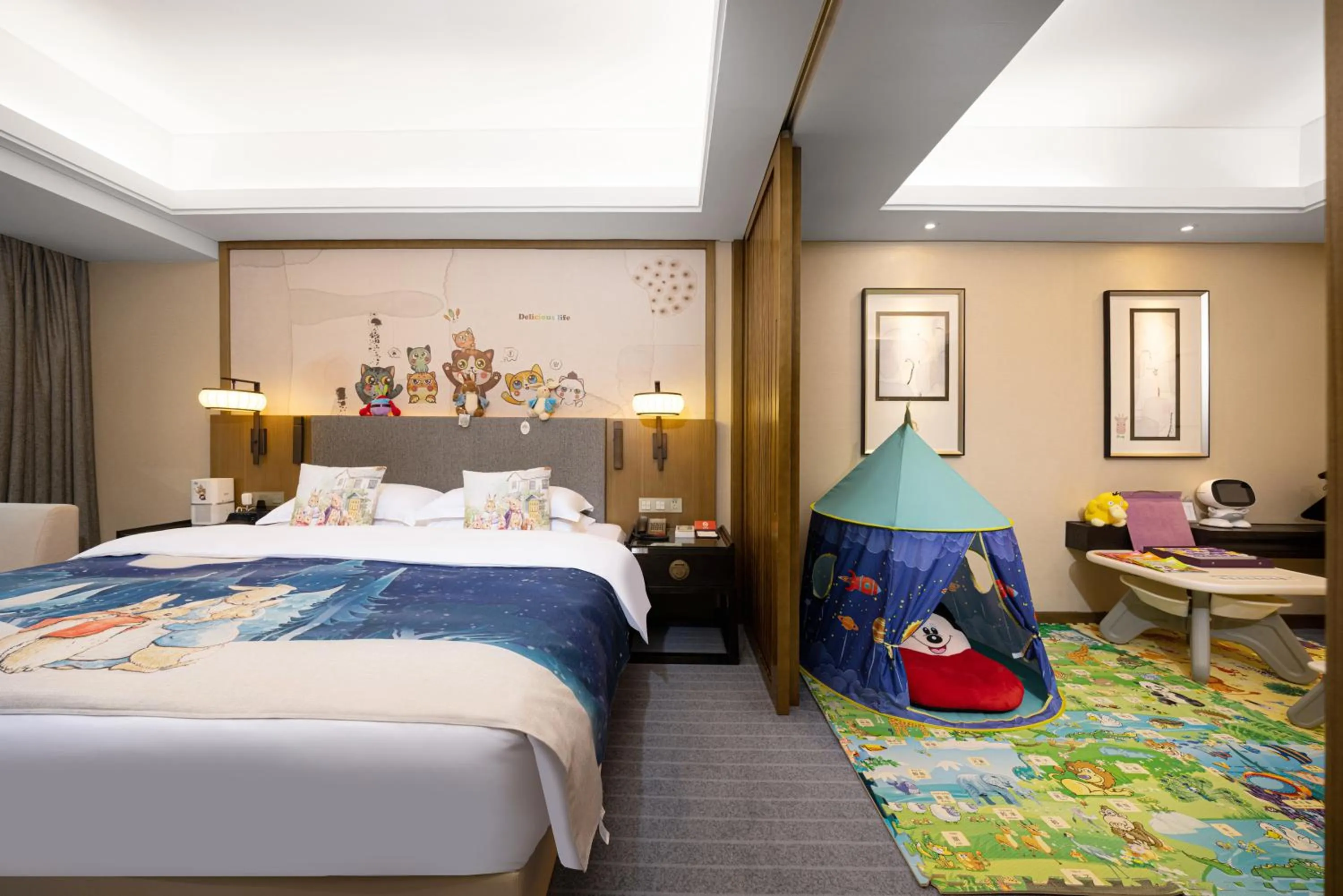 Bed in Yue Yang Hotel