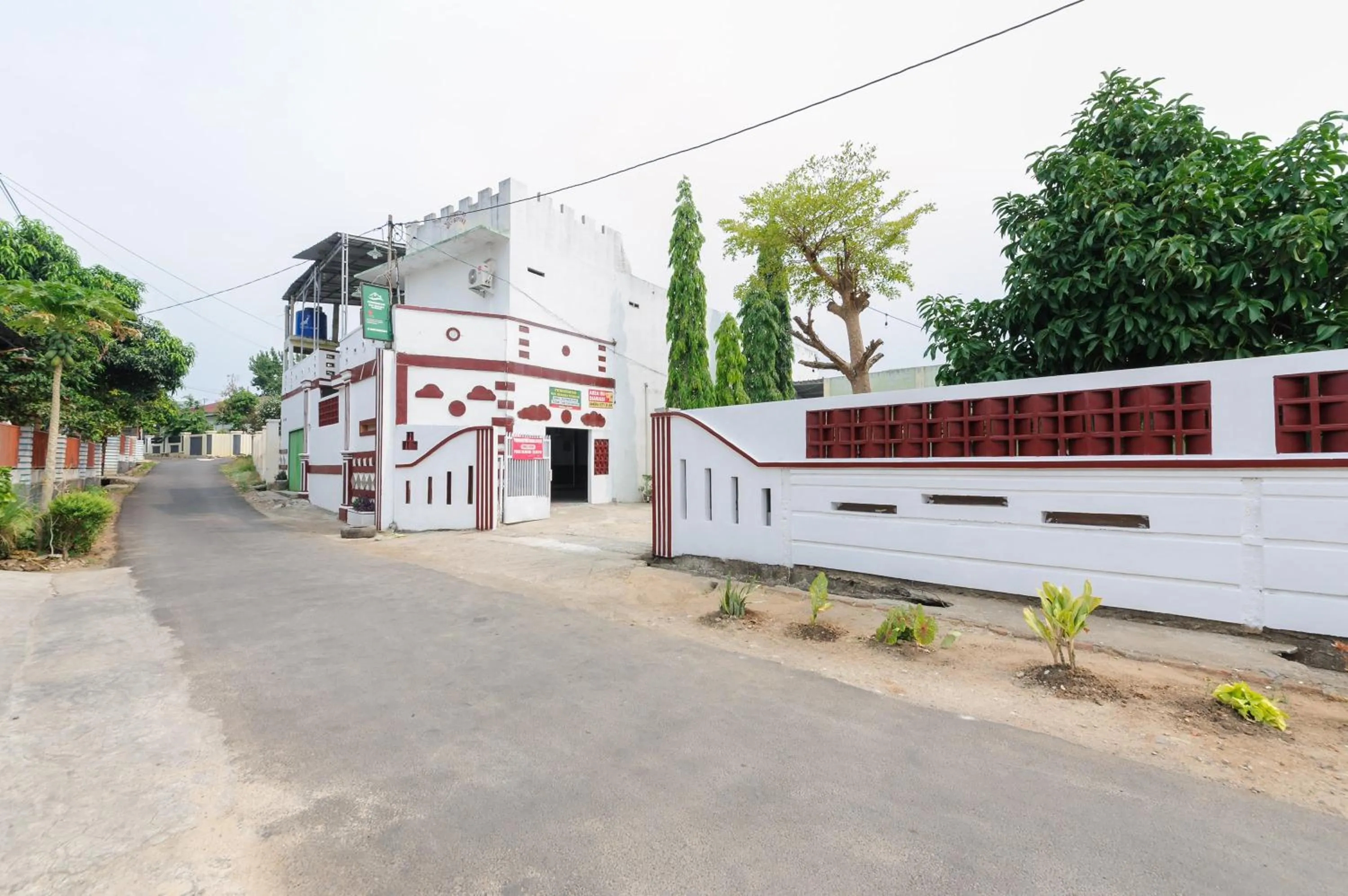 Property building in RedDoorz Syariah near Institut Darmajaya Lampung